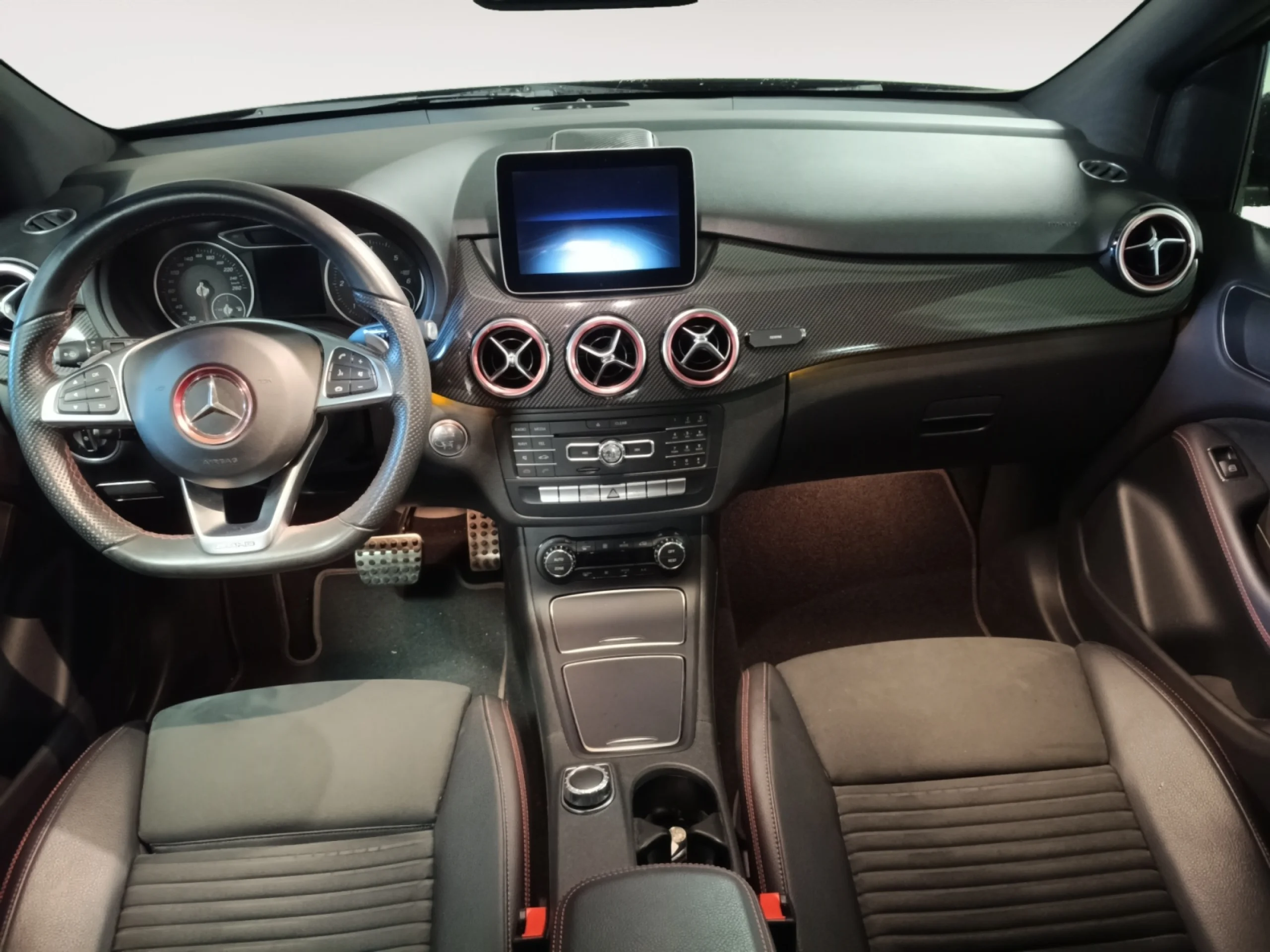 MERCEDES-BENZ CLASE B B 200 D - Foto 4