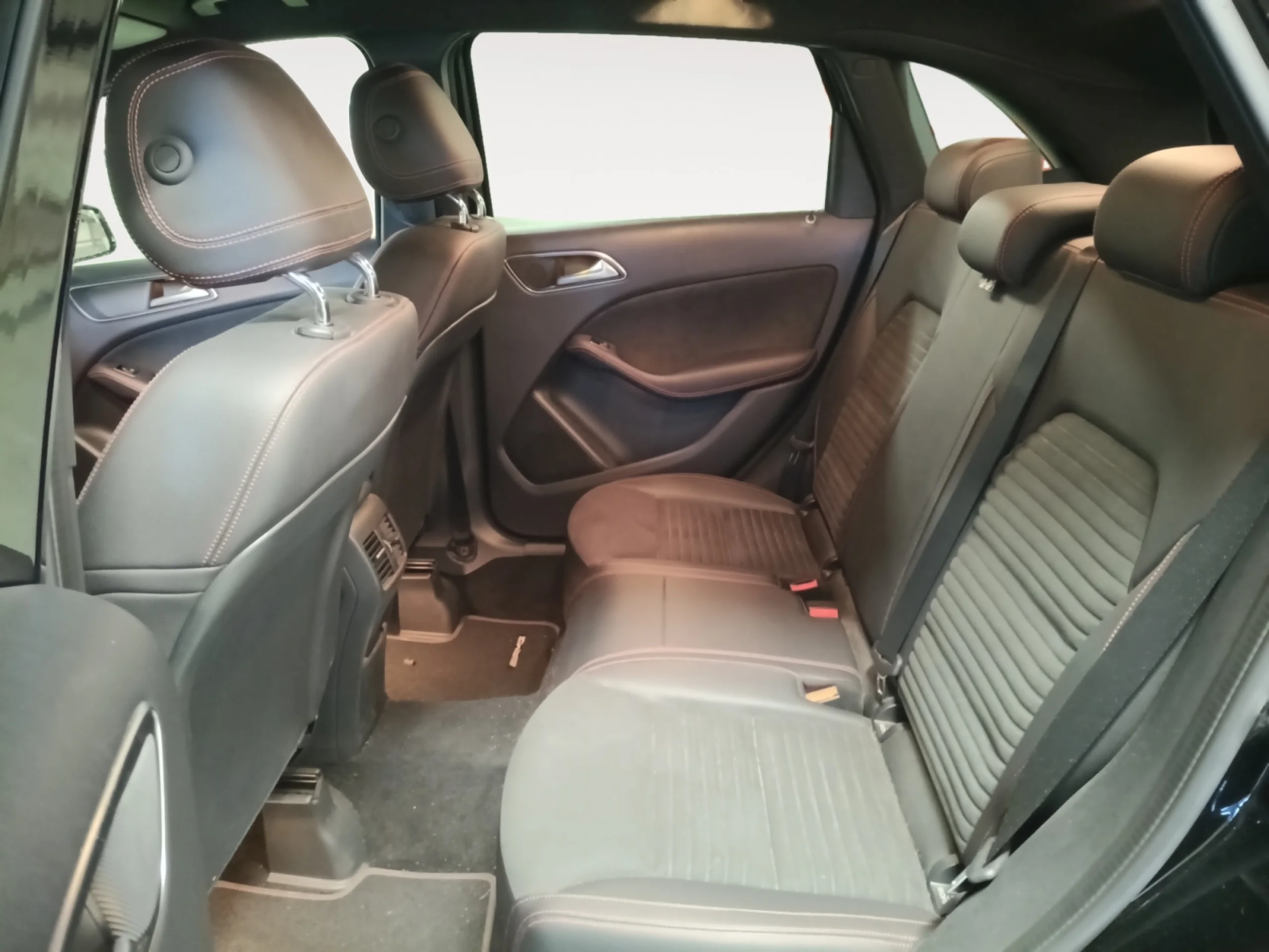 MERCEDES-BENZ CLASE B B 200 D - Foto 6