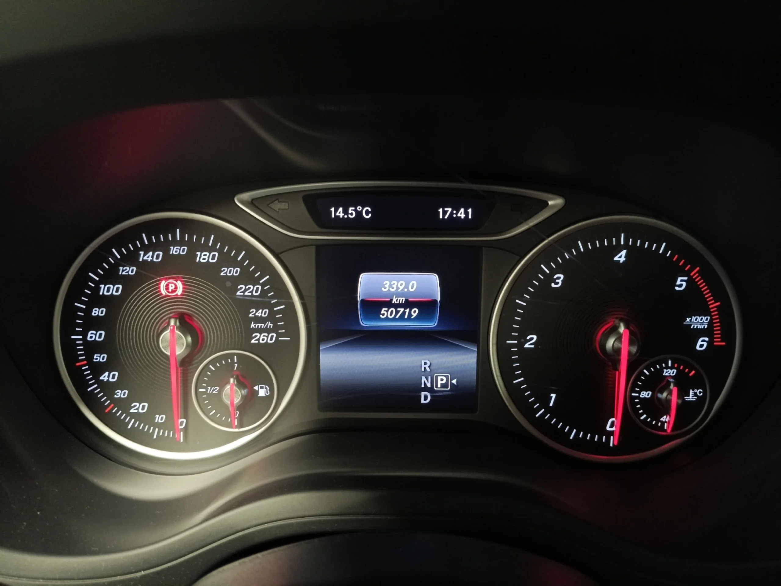 MERCEDES-BENZ CLASE B B 200 D - Foto 10