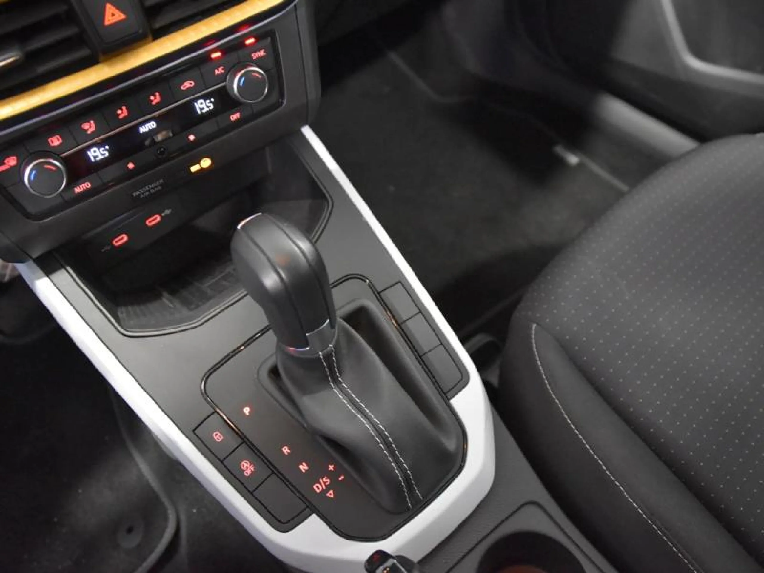 SEAT ARONA 1.0 TSI 85KW DSG STYLE SPECIAL EDITION - Foto 10