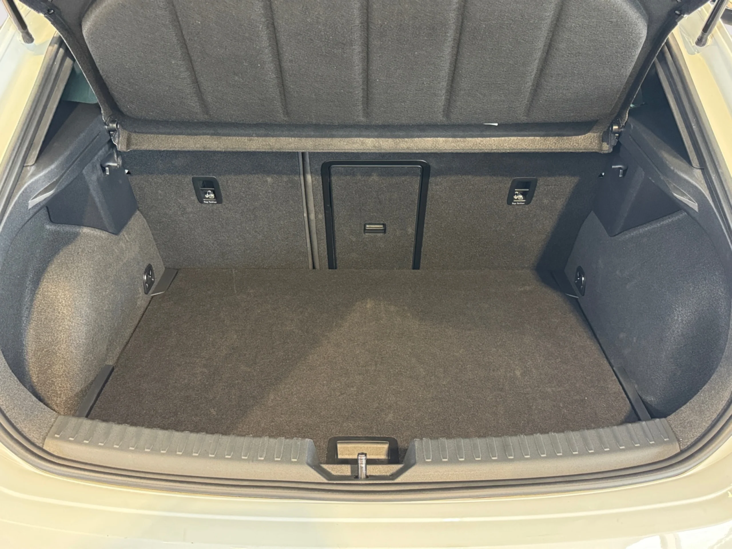 CUPRA LEON 1.5 ETSI 110KW (150CV) DSG - Foto 8