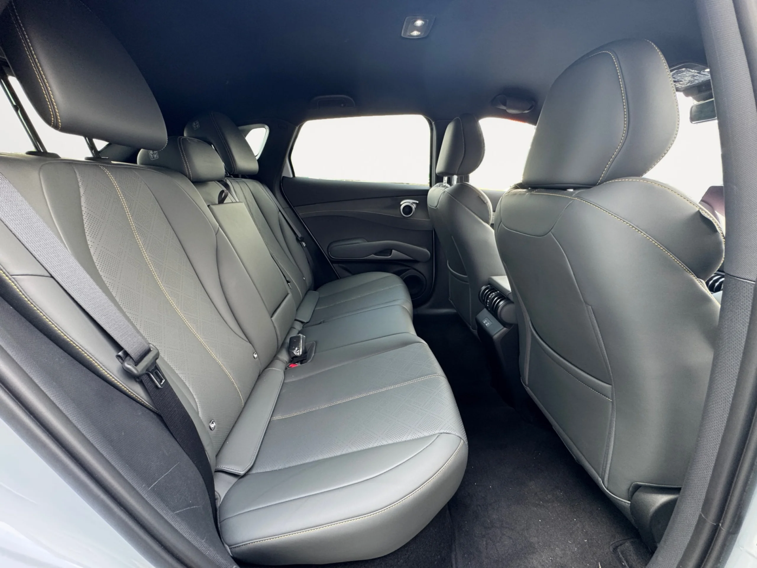 BYD ATTO 3 DESIGN RWD - Foto 6