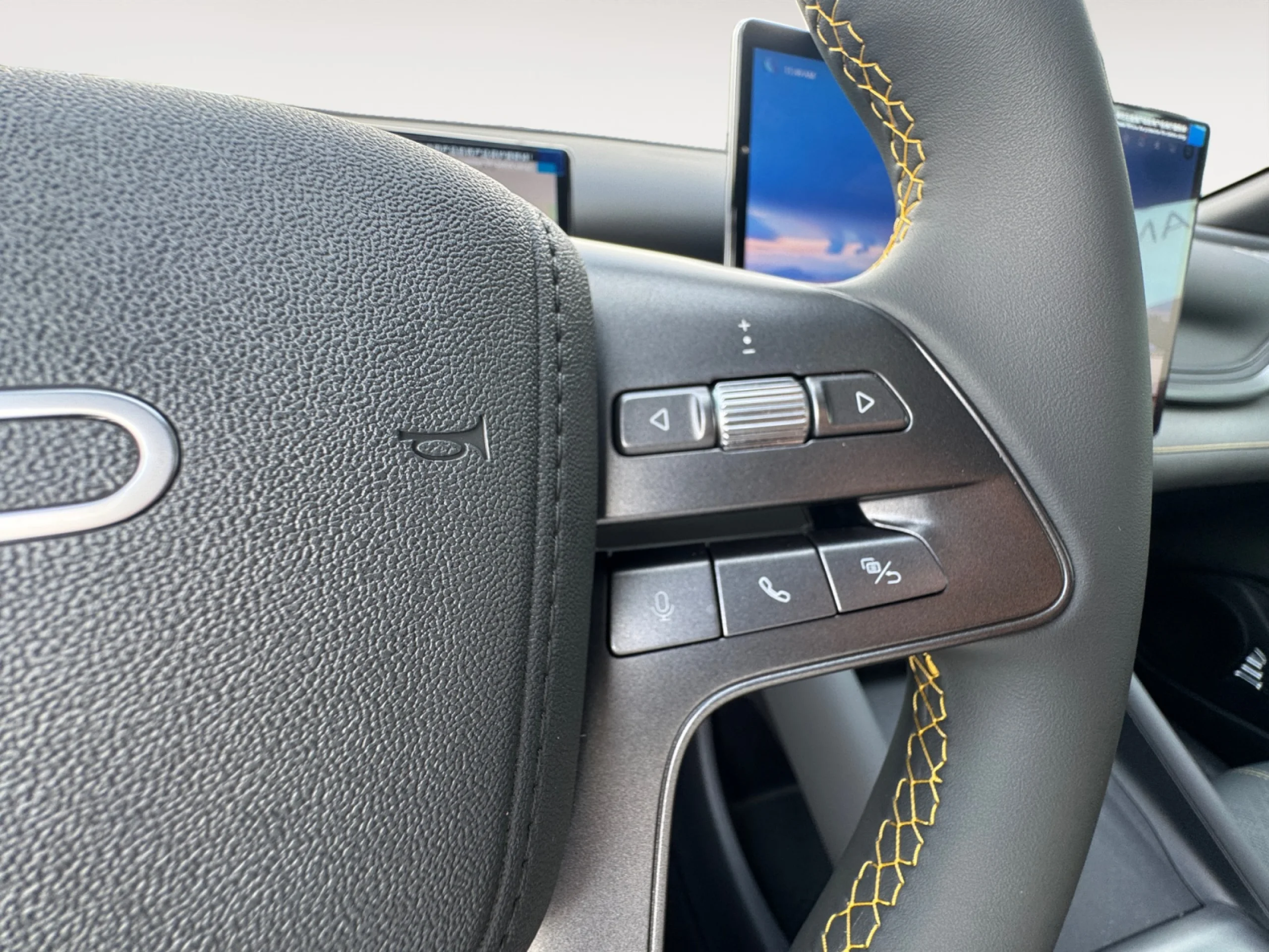 BYD ATTO 3 DESIGN RWD - Foto 13