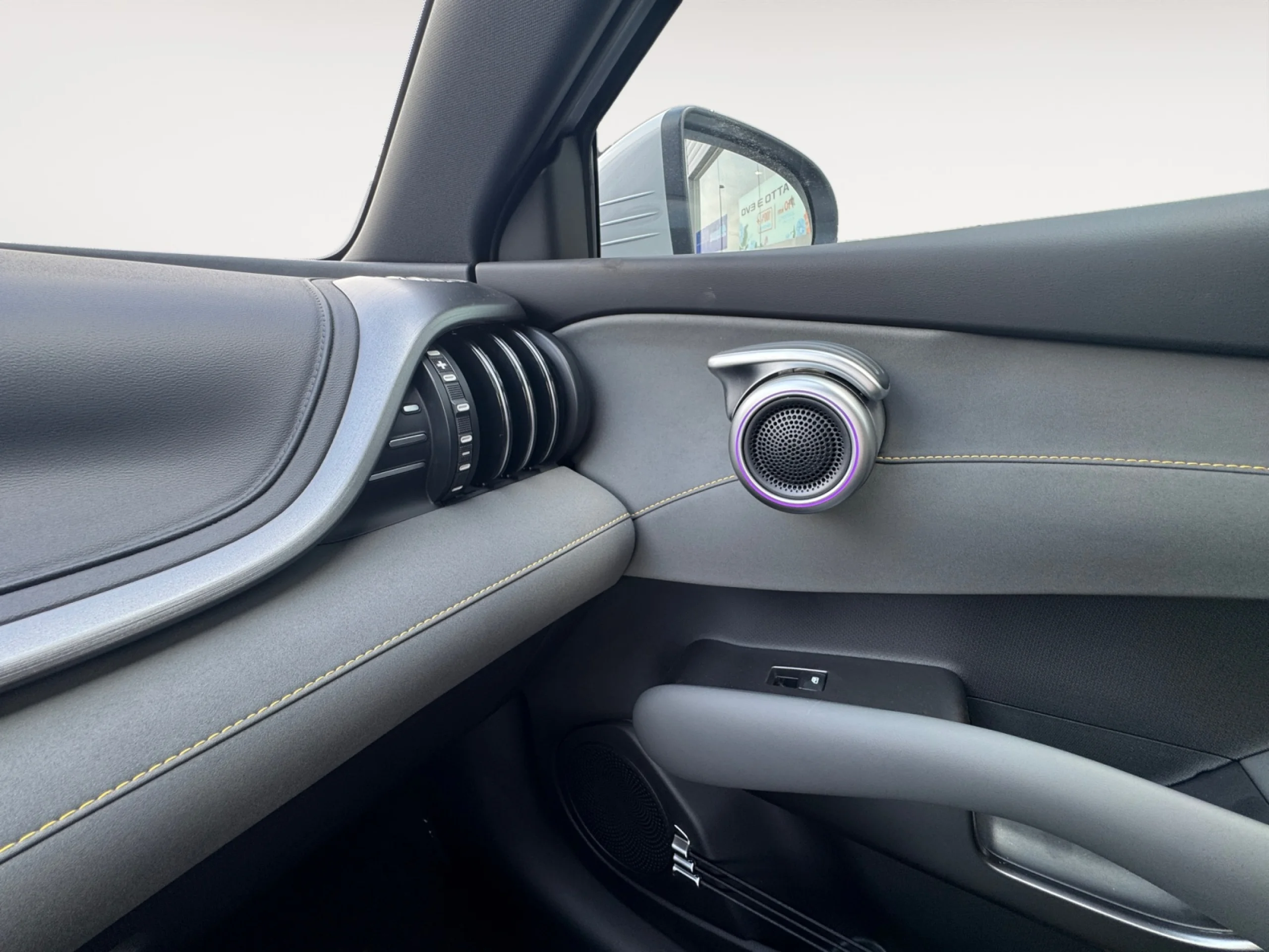 BYD ATTO 3 DESIGN RWD - Foto 15