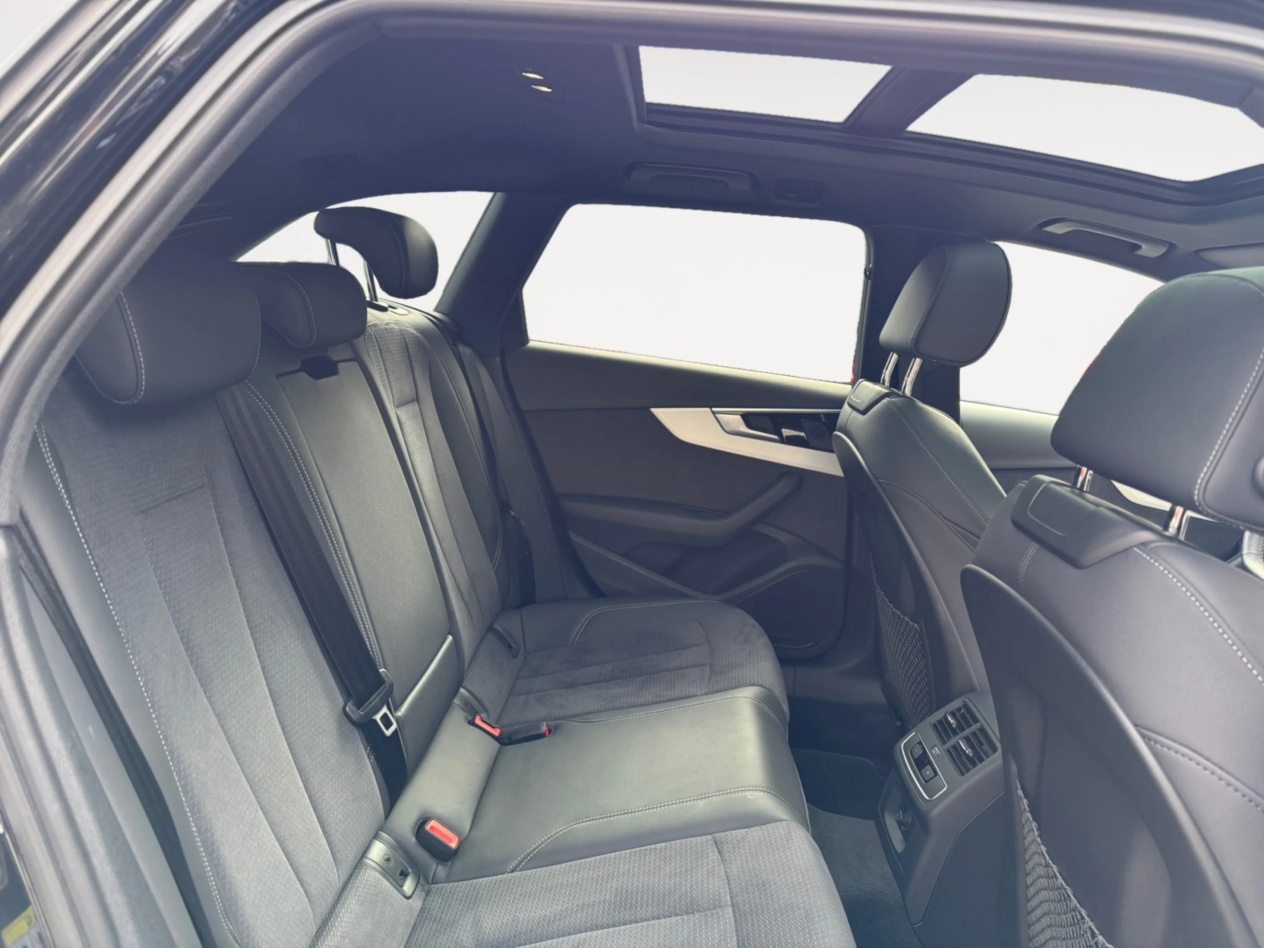 AUDI A4 AVANT S LINE 35 TDI 120KW S TRONIC - Foto 9