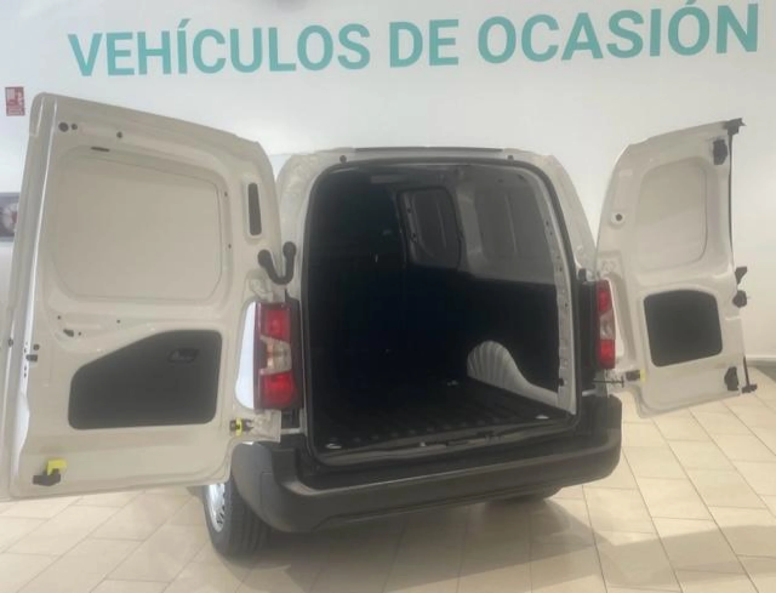 OPEL COMERCIALES COMBO COMBO CARGO XL 1000KG DIESEL 1.5 100HP S/S MT - Foto 6