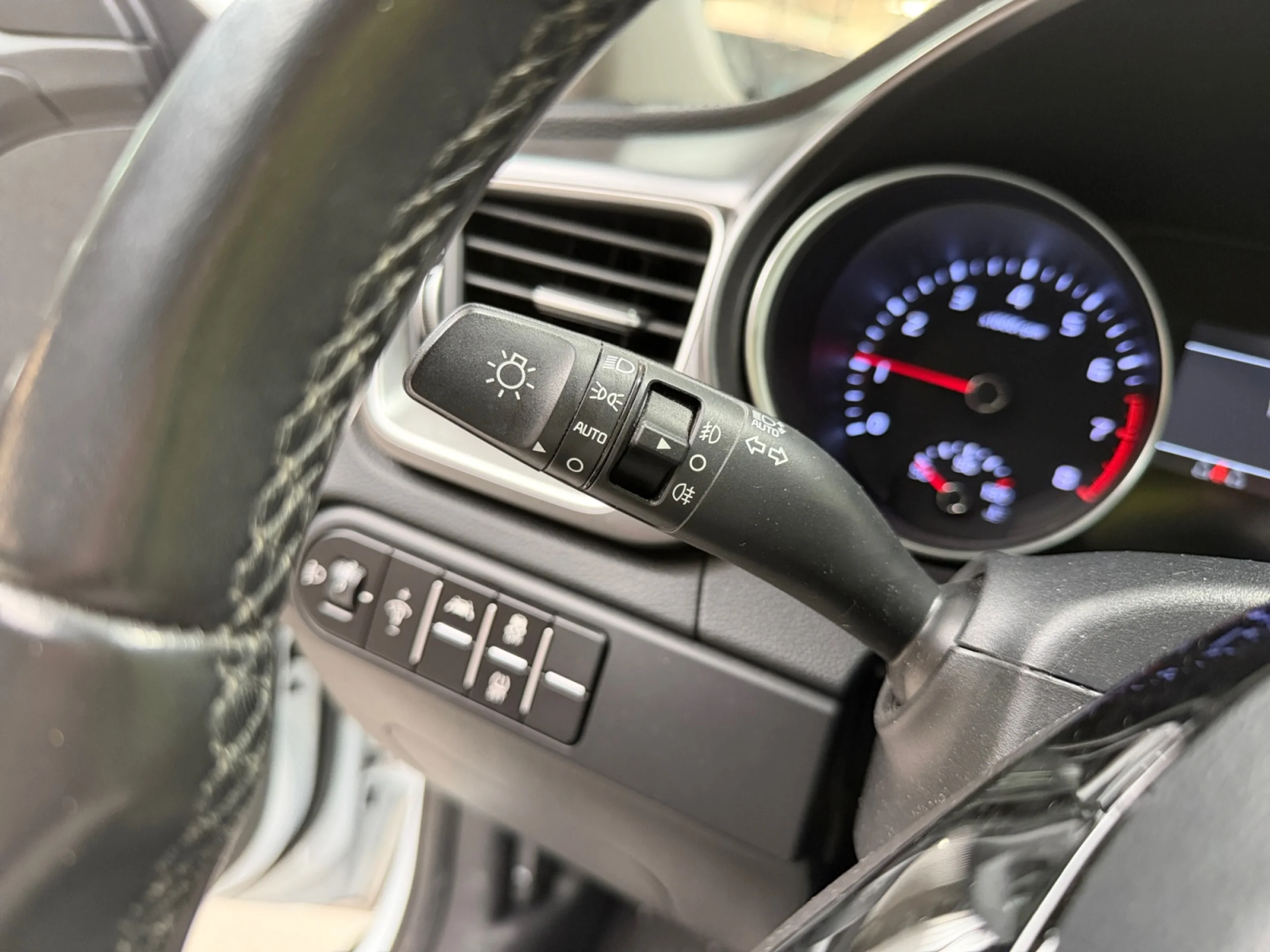 KIA XCEED 1.0 T GDI DRIVE 88KW (120CV) - Foto 13