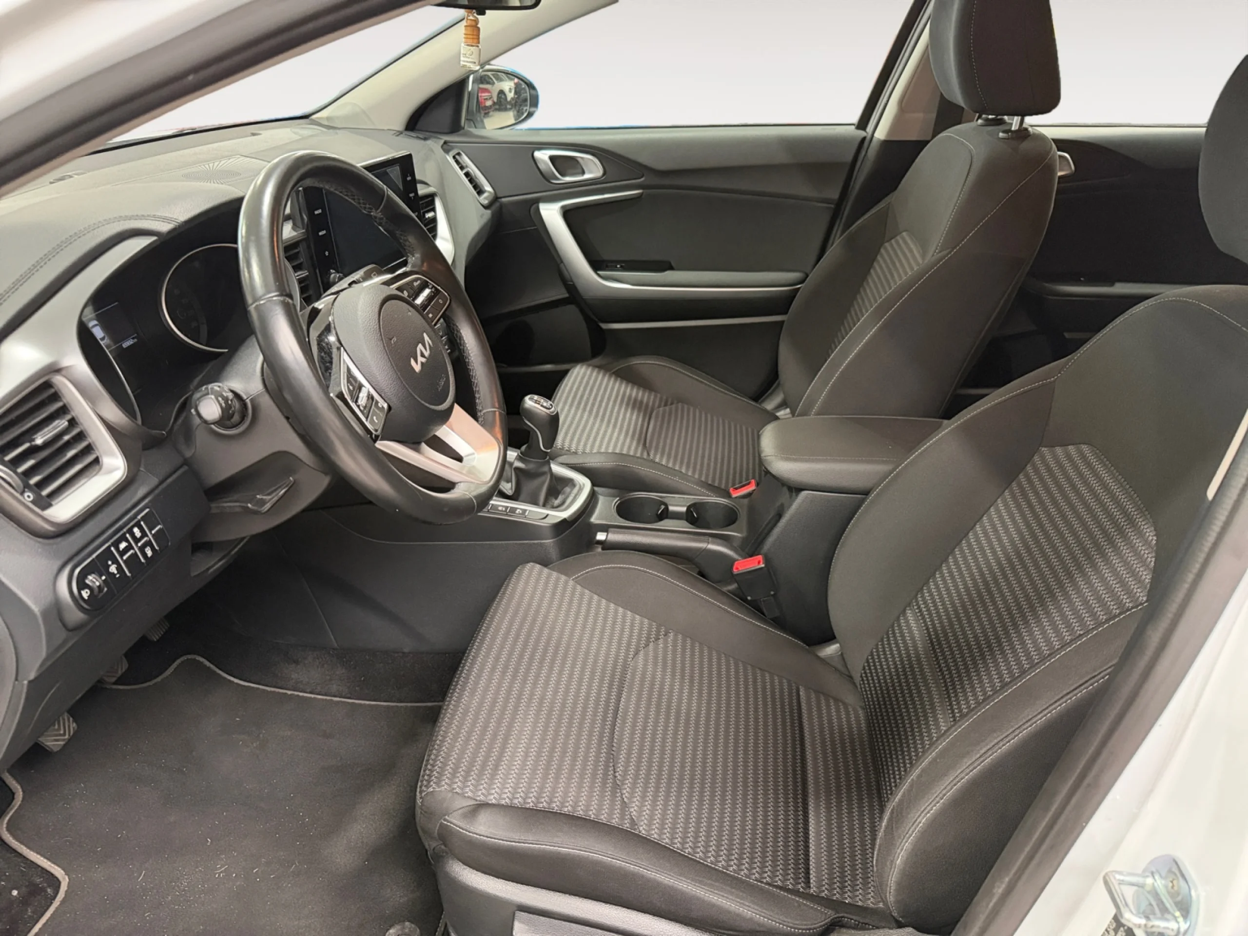 KIA XCEED 1.0 T GDI DRIVE 88KW (120CV) - Foto 23