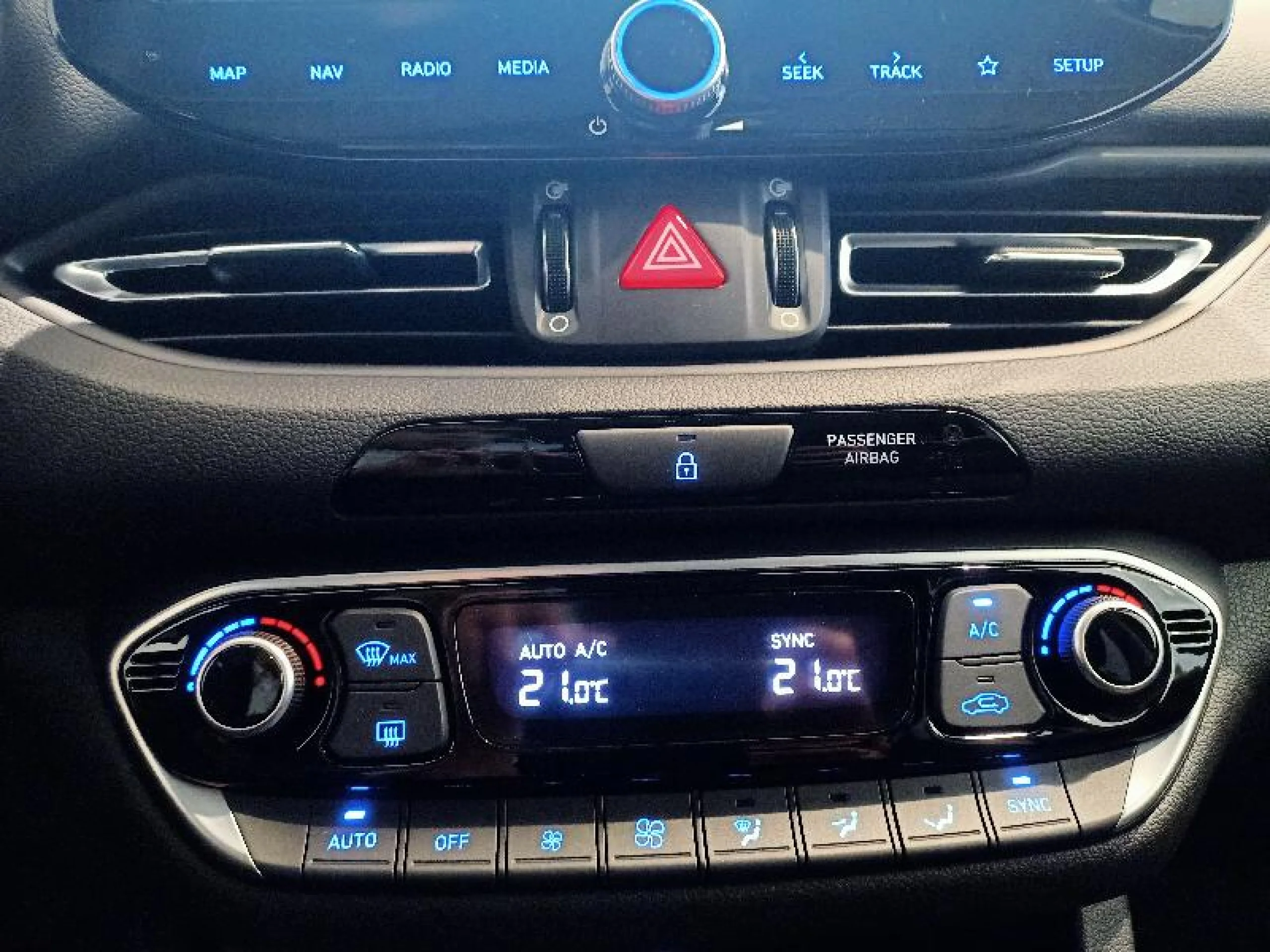 HYUNDAI I30 1.0 TGDI 48V TECNO - Foto 17