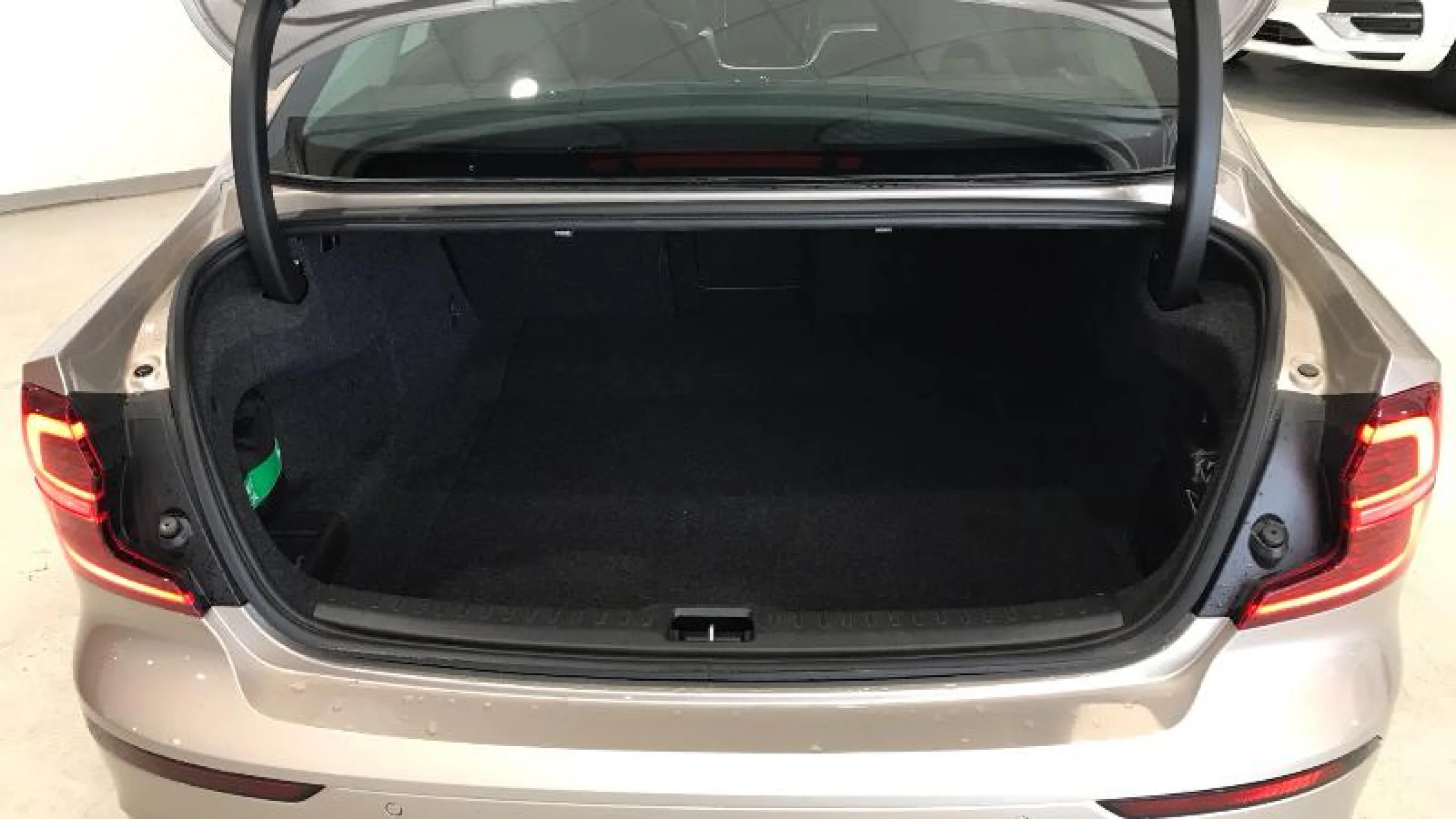 VOLVO S60 B4(G) FWD CORE AUTO - Foto 11