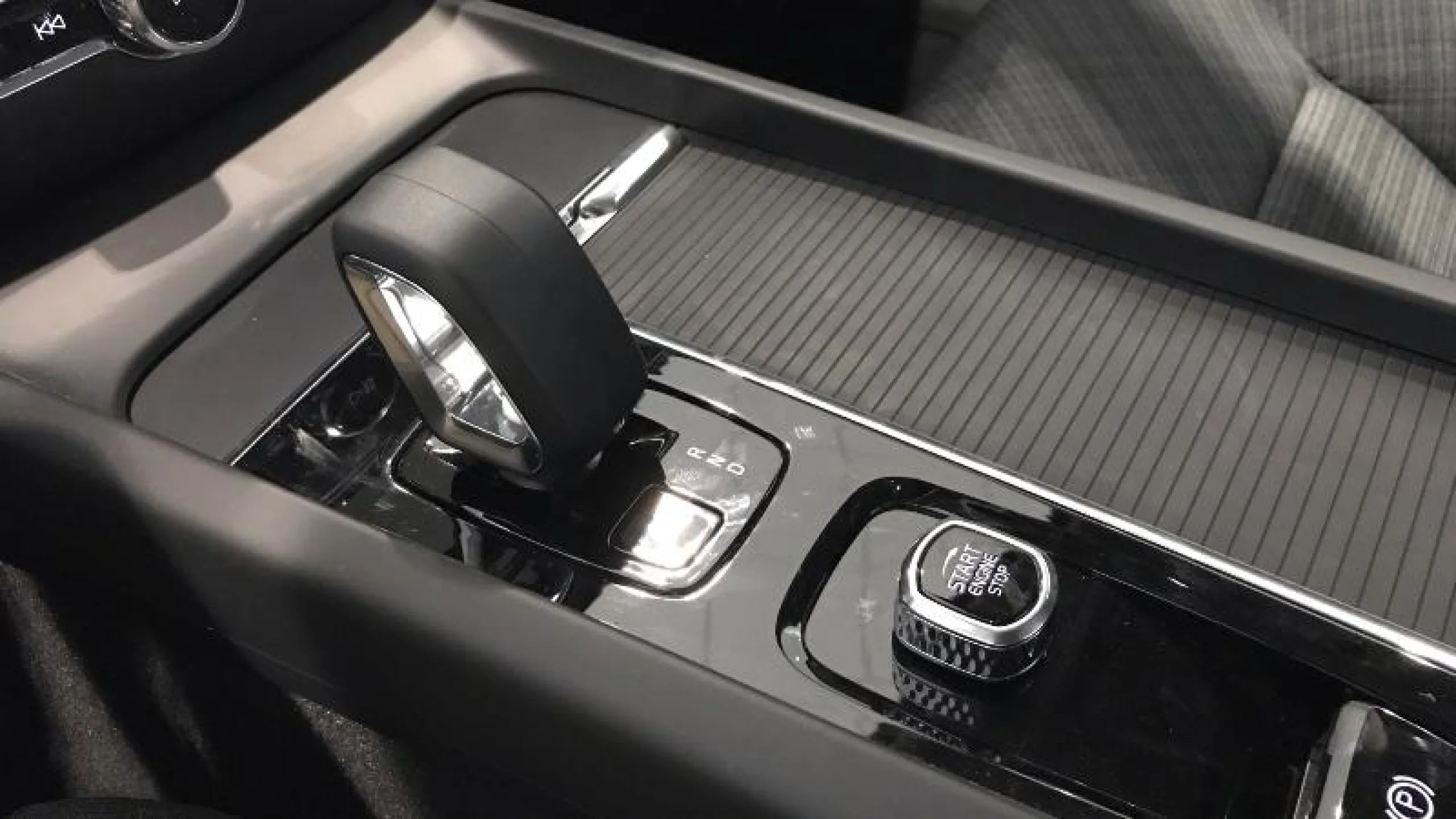 VOLVO S60 B4(G) FWD CORE AUTO - Foto 16