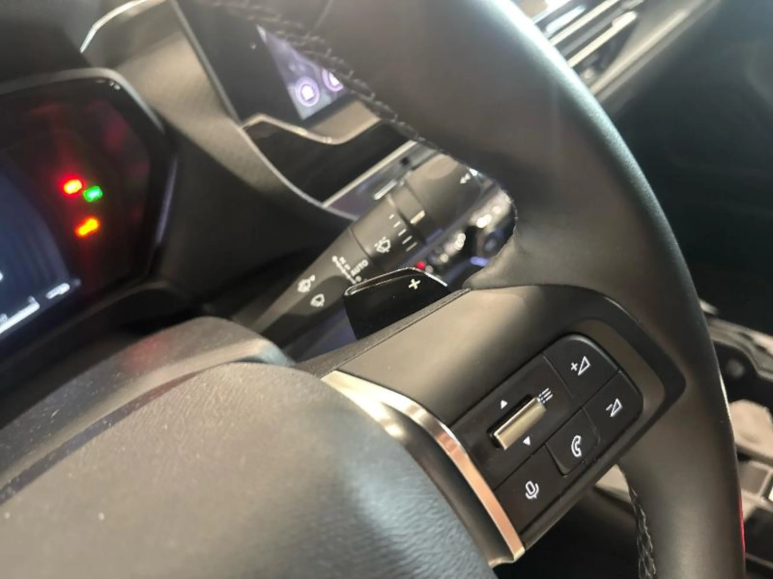 CITROEN C5 X HYBRID 180 E EAT8 SHINE - Foto 20