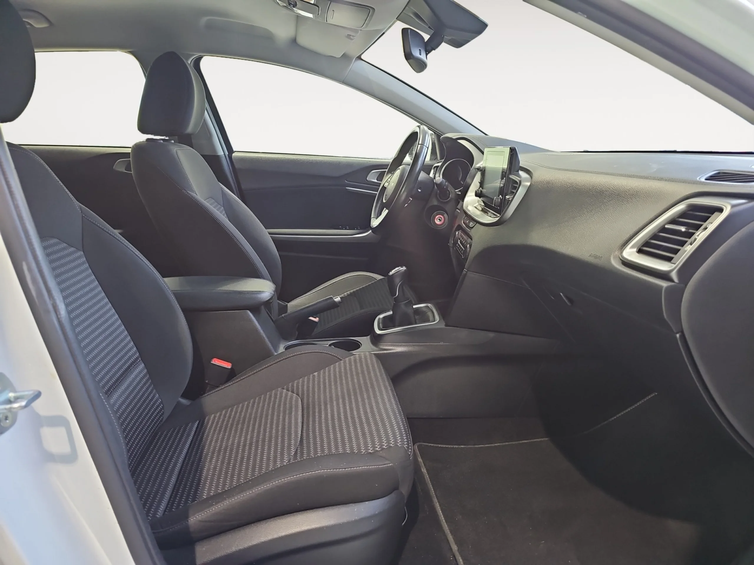 KIA CEED 1.0 T GDI 88KW (120CV) DRIVE - Foto 5