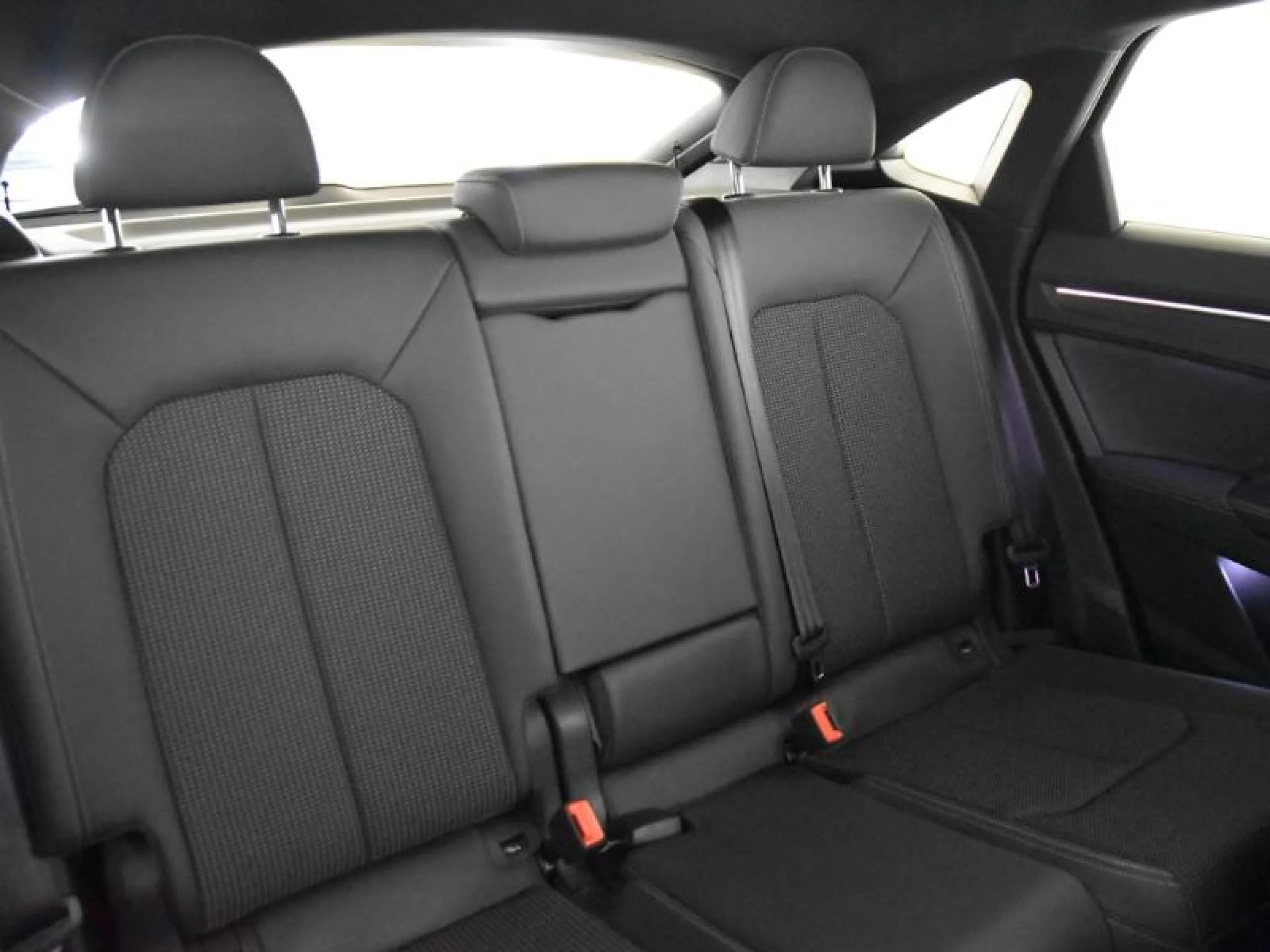 AUDI Q3 SPORTBACK 40 TDI 147KW S TRONIC QUATTRO BLACK LINE - Foto 6
