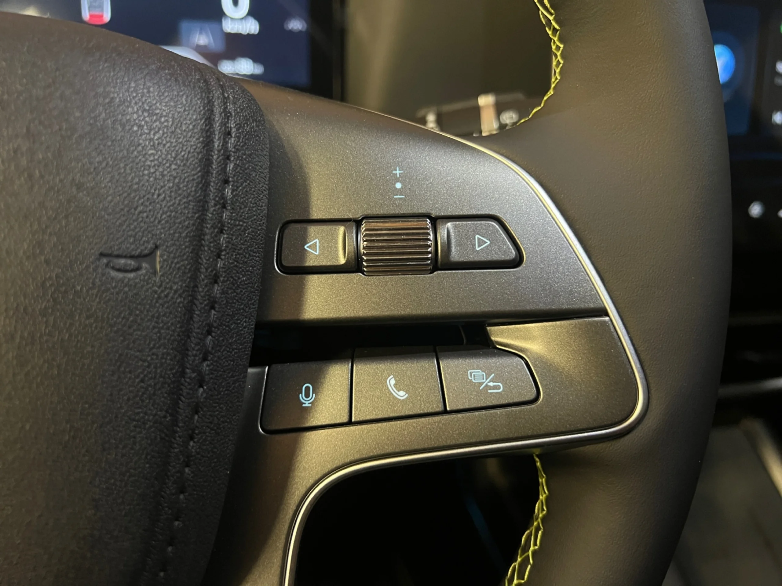 BYD ATTO 2 BOOST - Foto 13