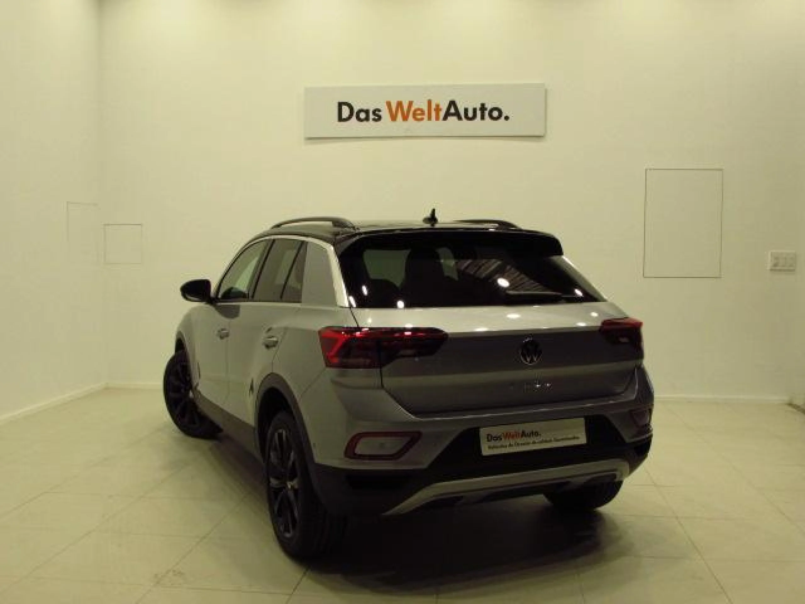 VOLKSWAGEN T ROC T ROC M S DARK 1.0 TSI 81 KW (110 CV)  6 VEL. - Foto 2