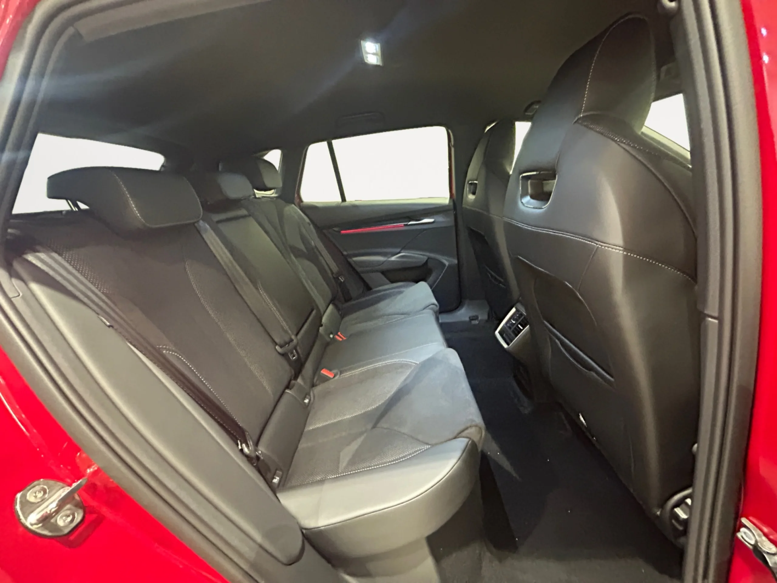 SKODA ELROQ 150 KW (204 CV) 63 KWH SPORTLINE - Foto 6