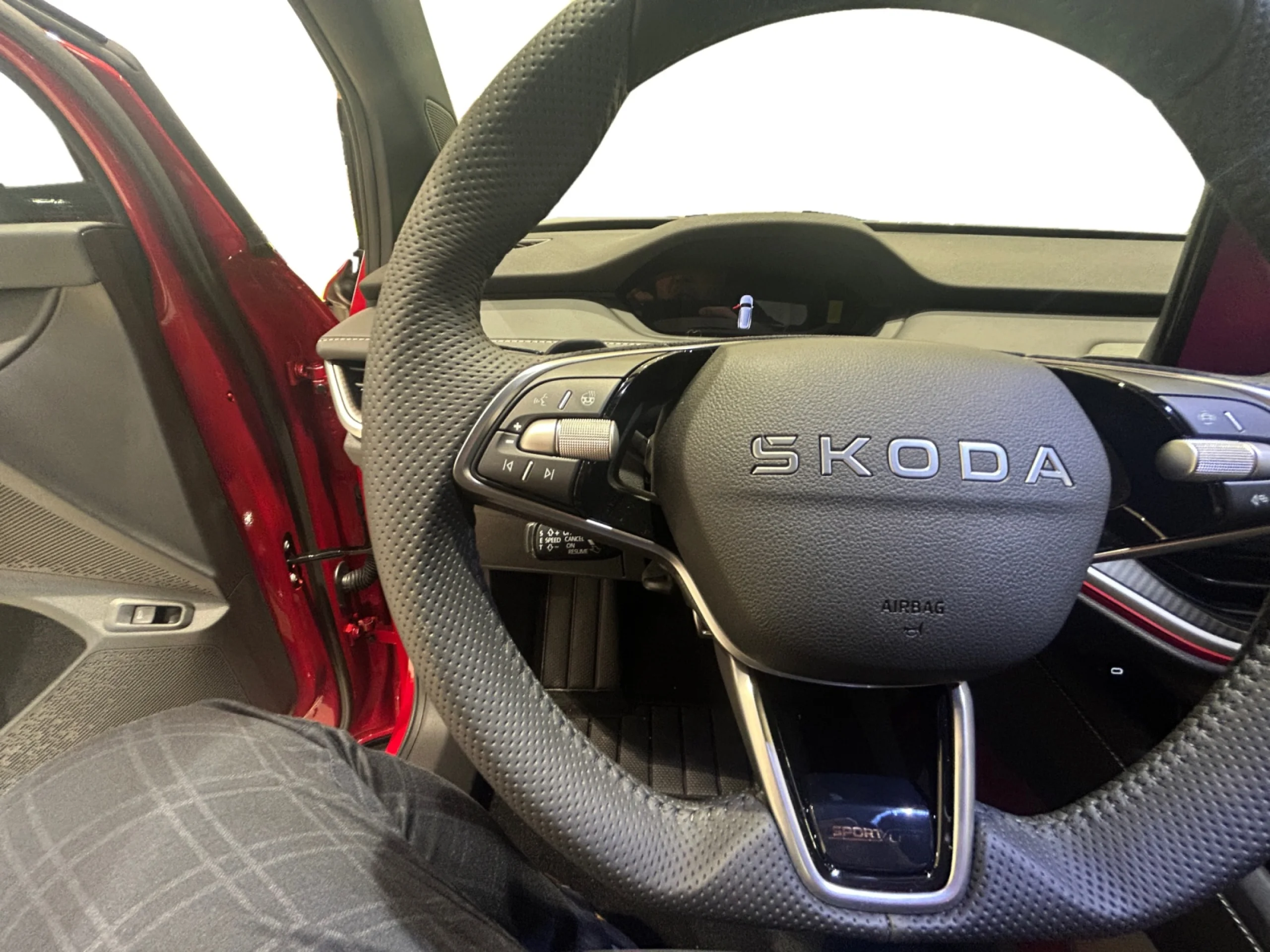 SKODA ELROQ 150 KW (204 CV) 63 KWH SPORTLINE - Foto 11