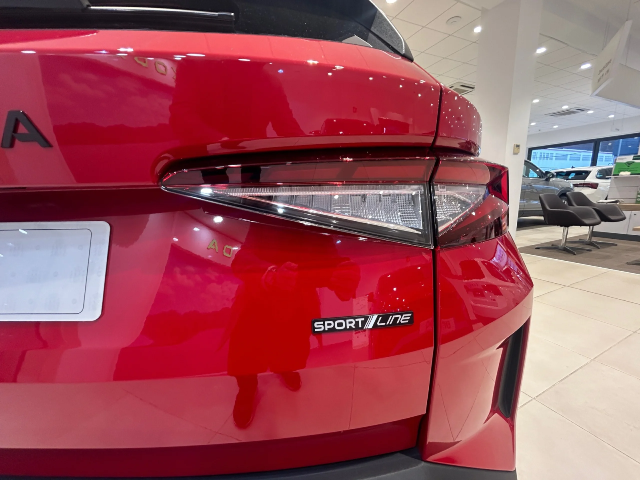 SKODA ELROQ 150 KW (204 CV) 63 KWH SPORTLINE - Foto 17