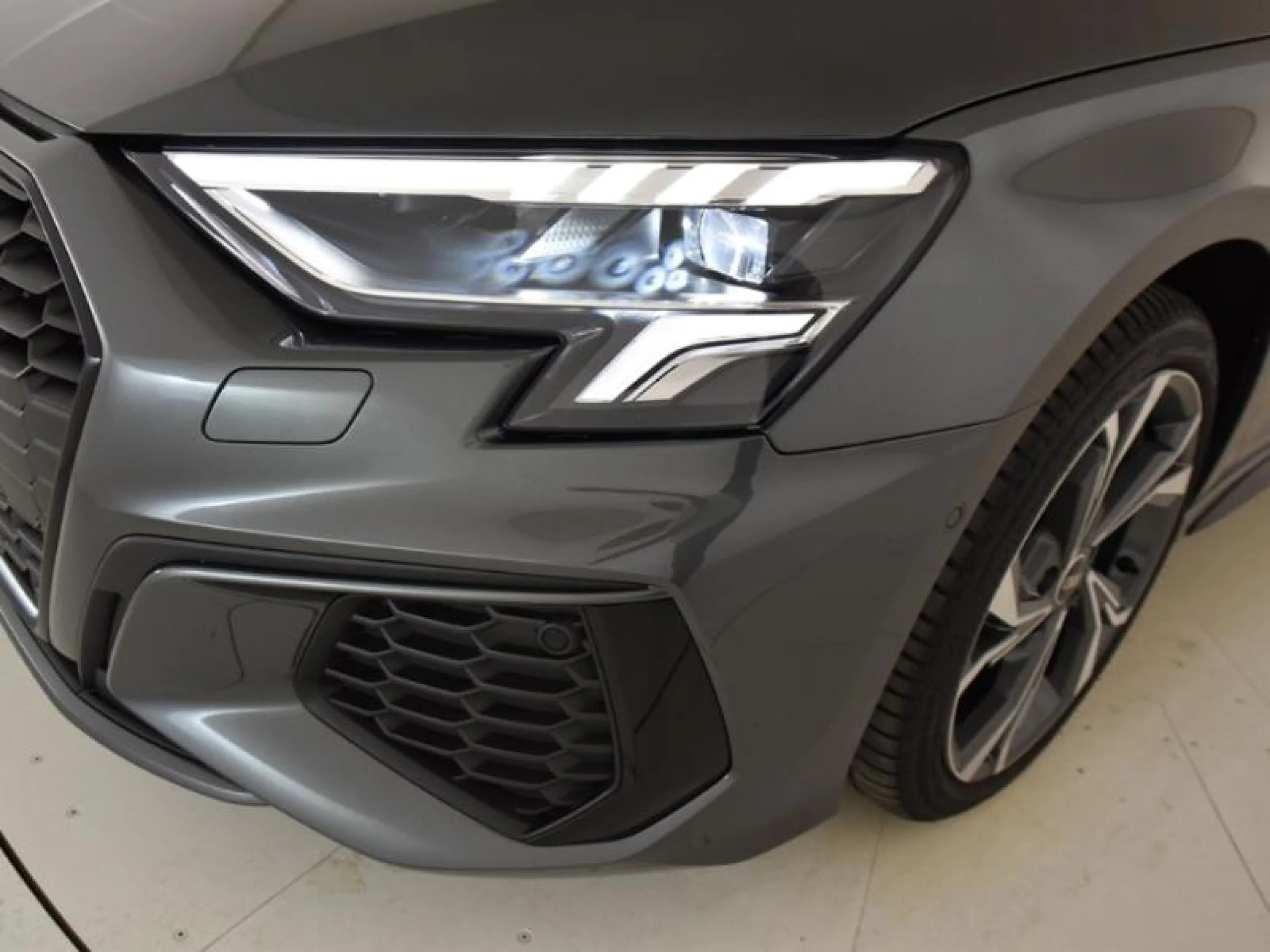 AUDI A3 SEDAN BLACK LINE 30 TDI 85KW S TRONIC - Foto 18