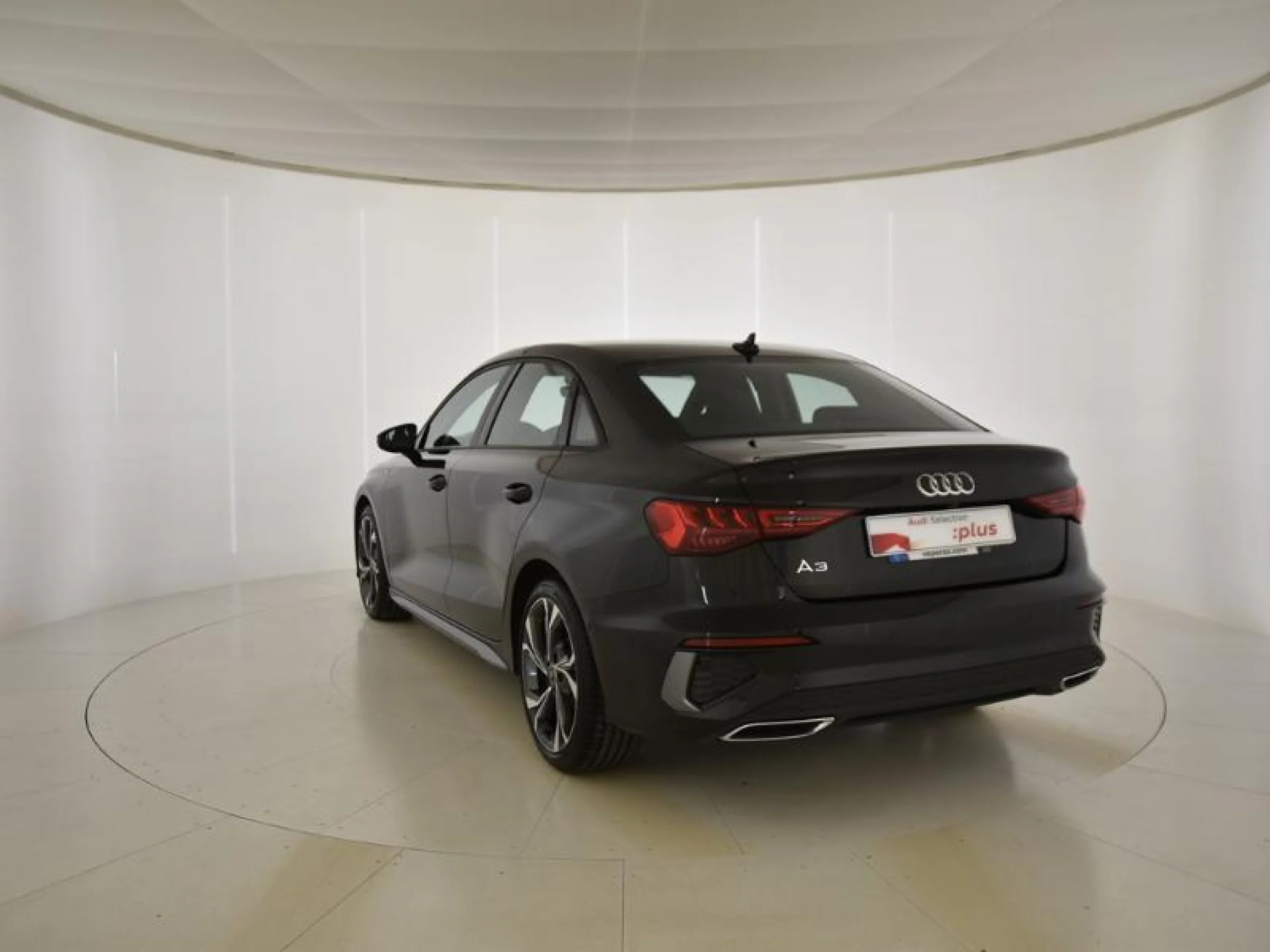 AUDI A3 SEDAN S LINE 35 TFSI 110KW S TRONIC - Foto 2