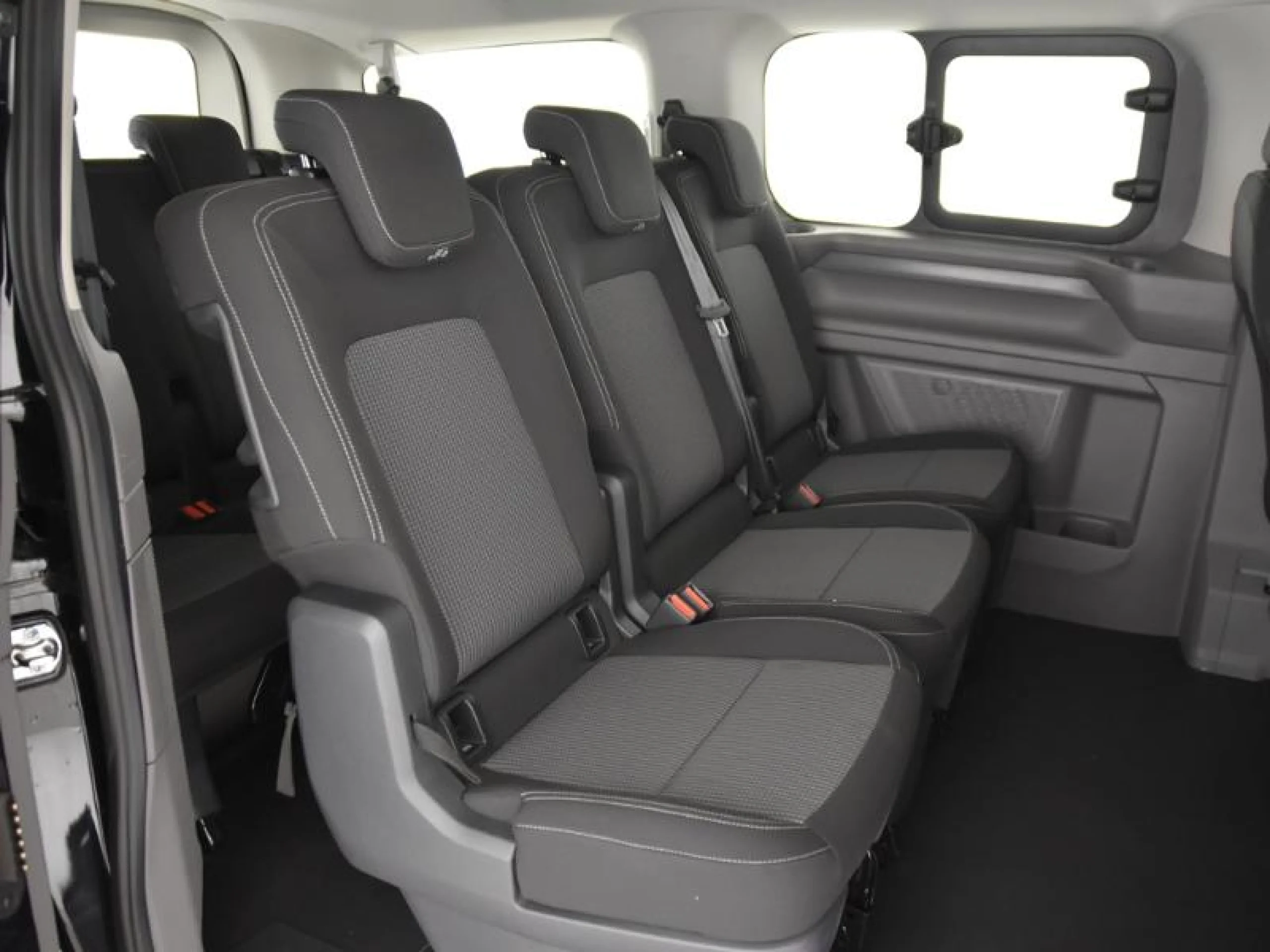VOLKSWAGEN CARAVELLE CORTA 2.0 TDI 110 KW (150 CV) AUT 8 VEL - Foto 6