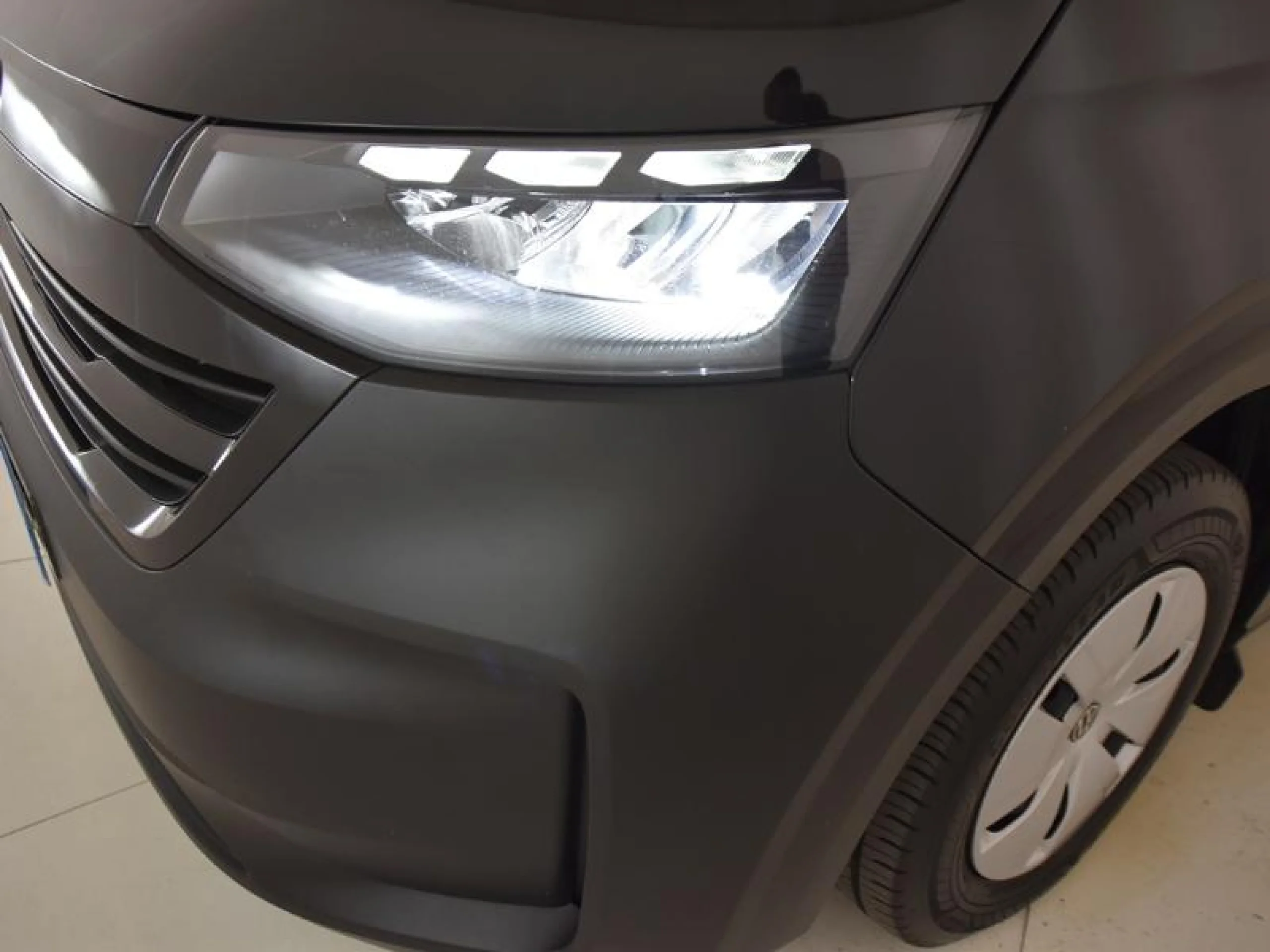 VOLKSWAGEN CARAVELLE CORTA 2.0 TDI 110 KW (150 CV) AUT 8 VEL - Foto 17