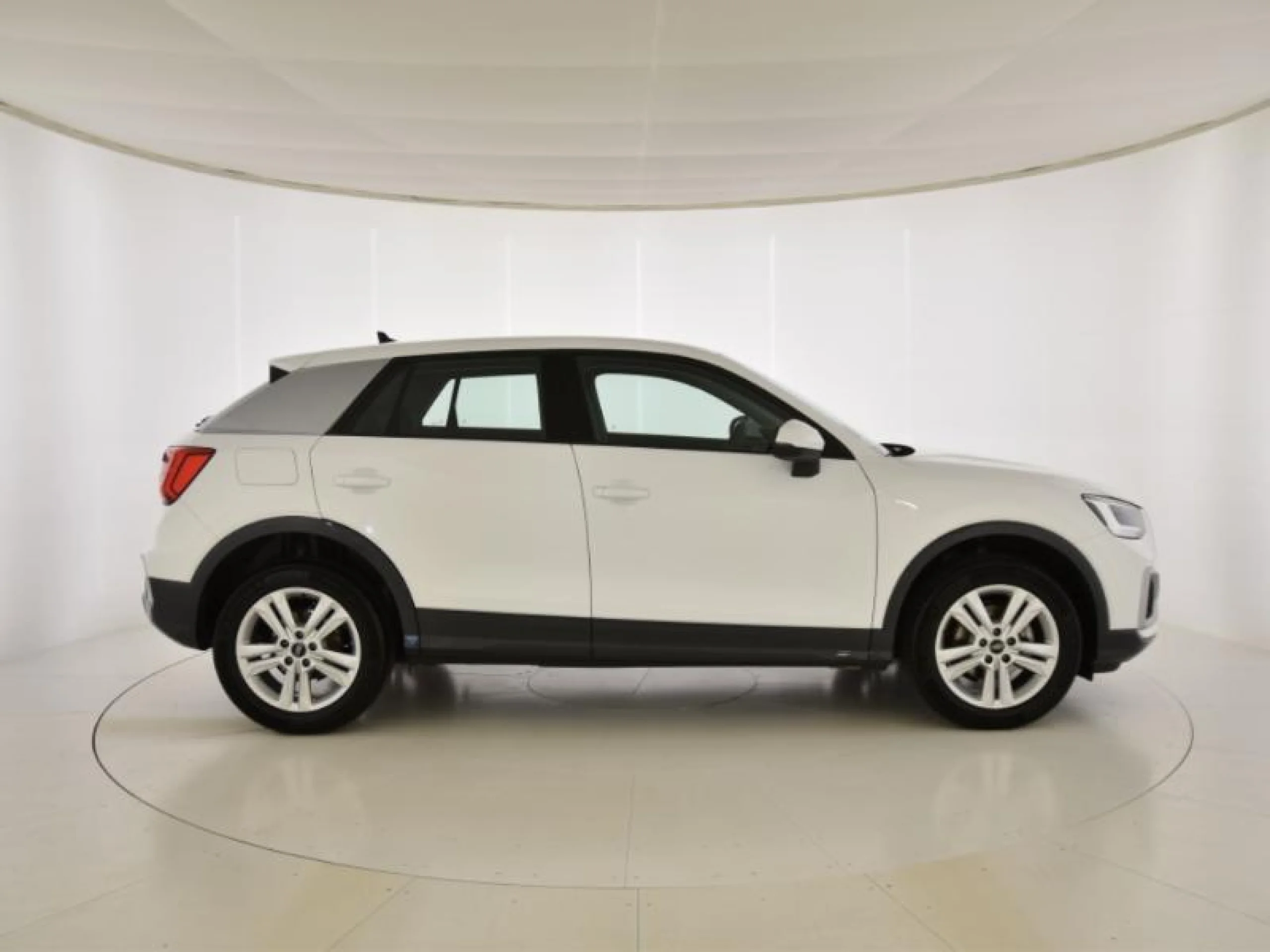 AUDI Q2 ADVANCED 30 TDI 85KW (116CV) S TRONIC - Foto 3