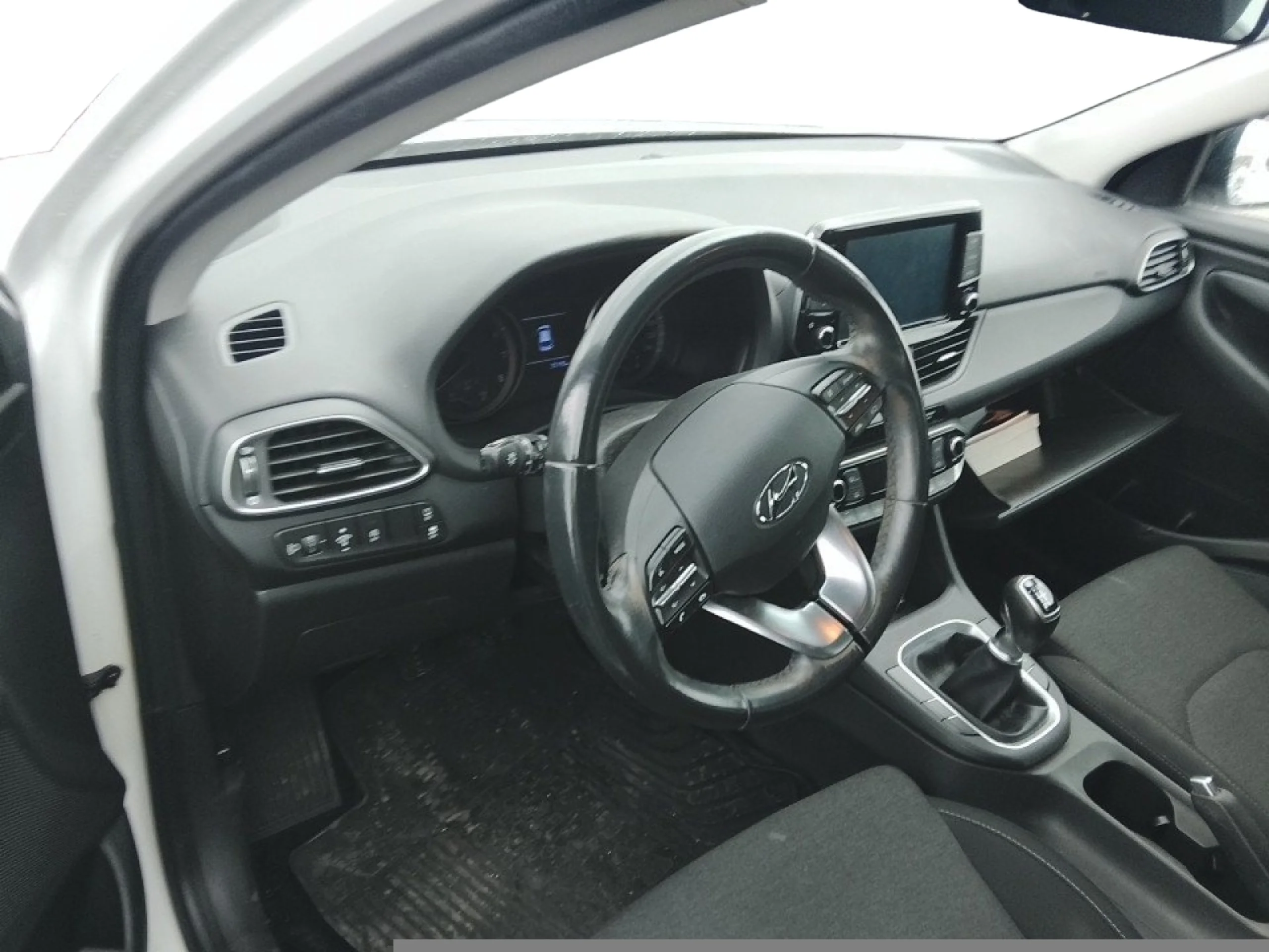 HYUNDAI I30 1.0 T GDI 88KW (120CV) SMART - Foto 7