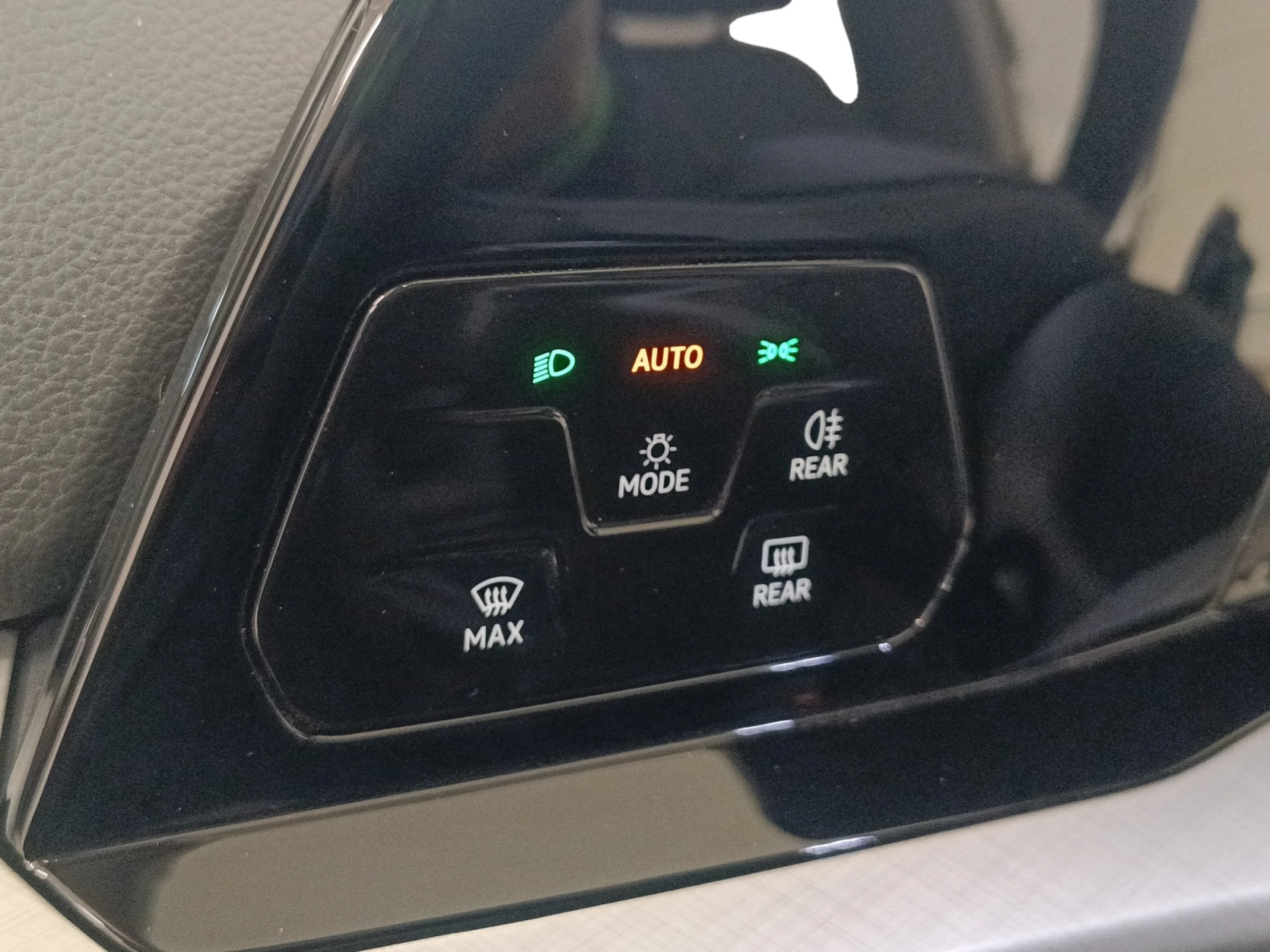 VOLKSWAGEN GOLF LIFE 1.0 ETSI 81KW (110CV) DSG - Foto 12