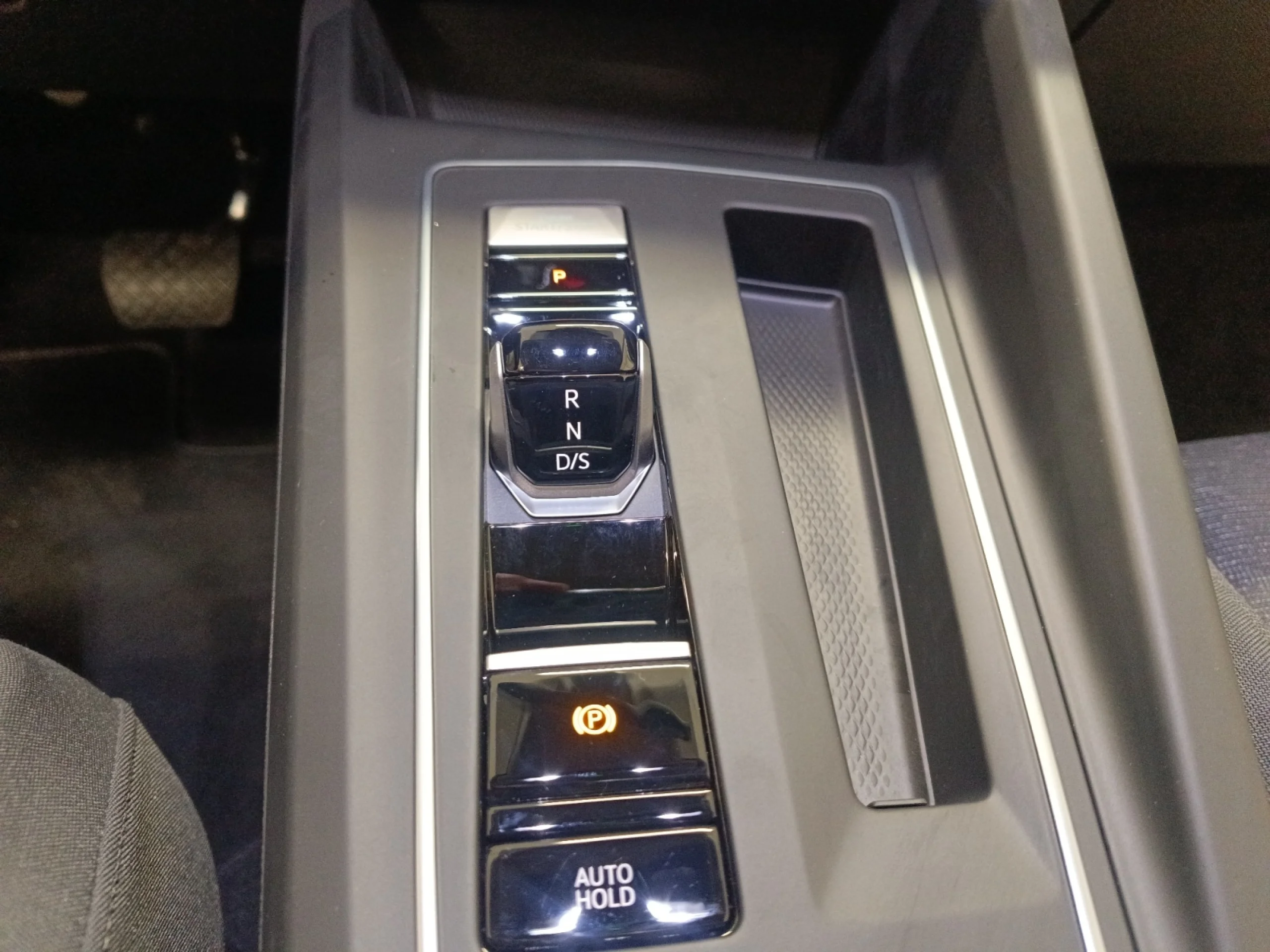 VOLKSWAGEN GOLF LIFE 1.0 ETSI 81KW (110CV) DSG - Foto 16