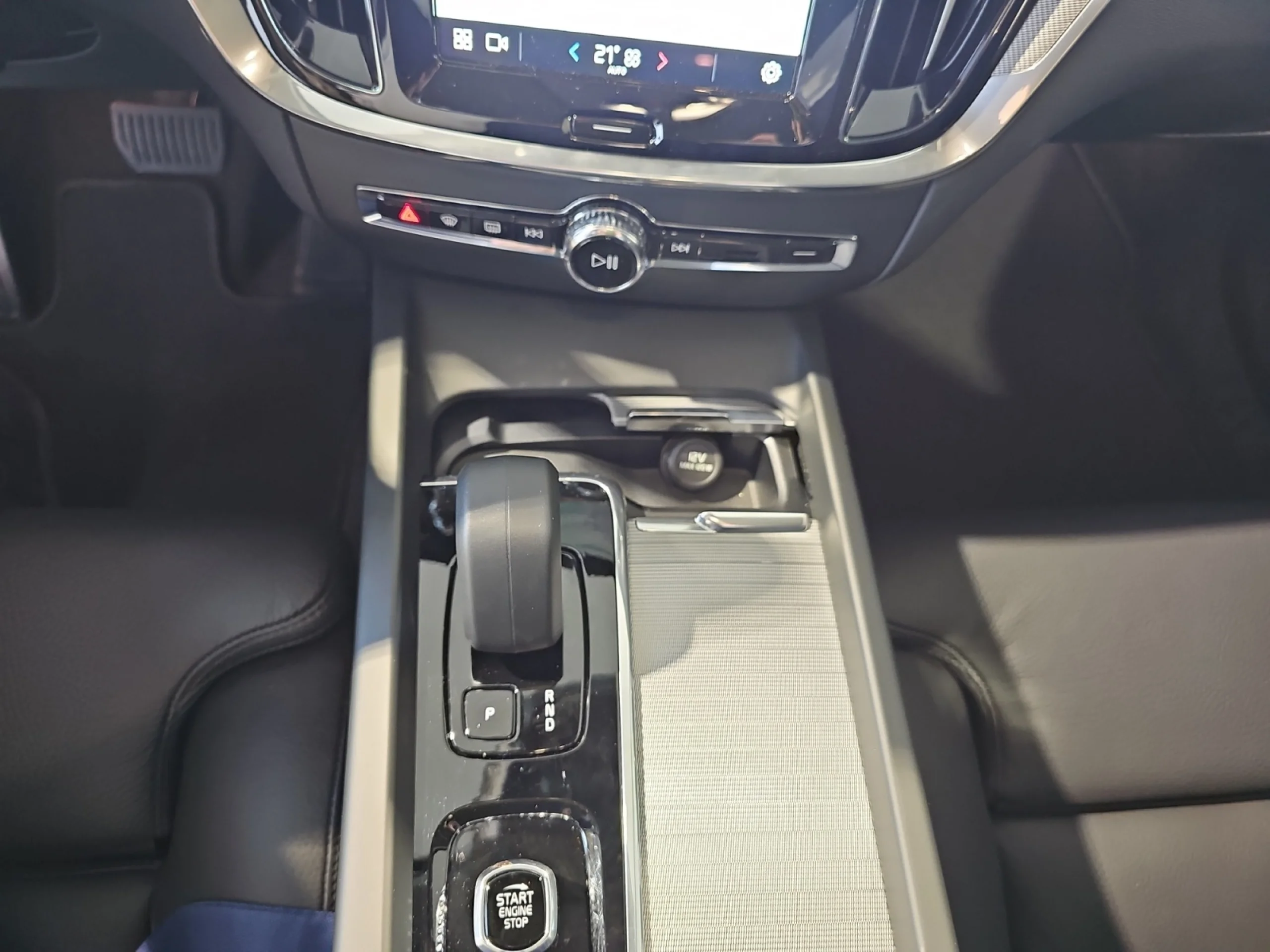 VOLVO V60 V60 B4 MILD HYBRID PLUS DARK 2025 - Foto 11