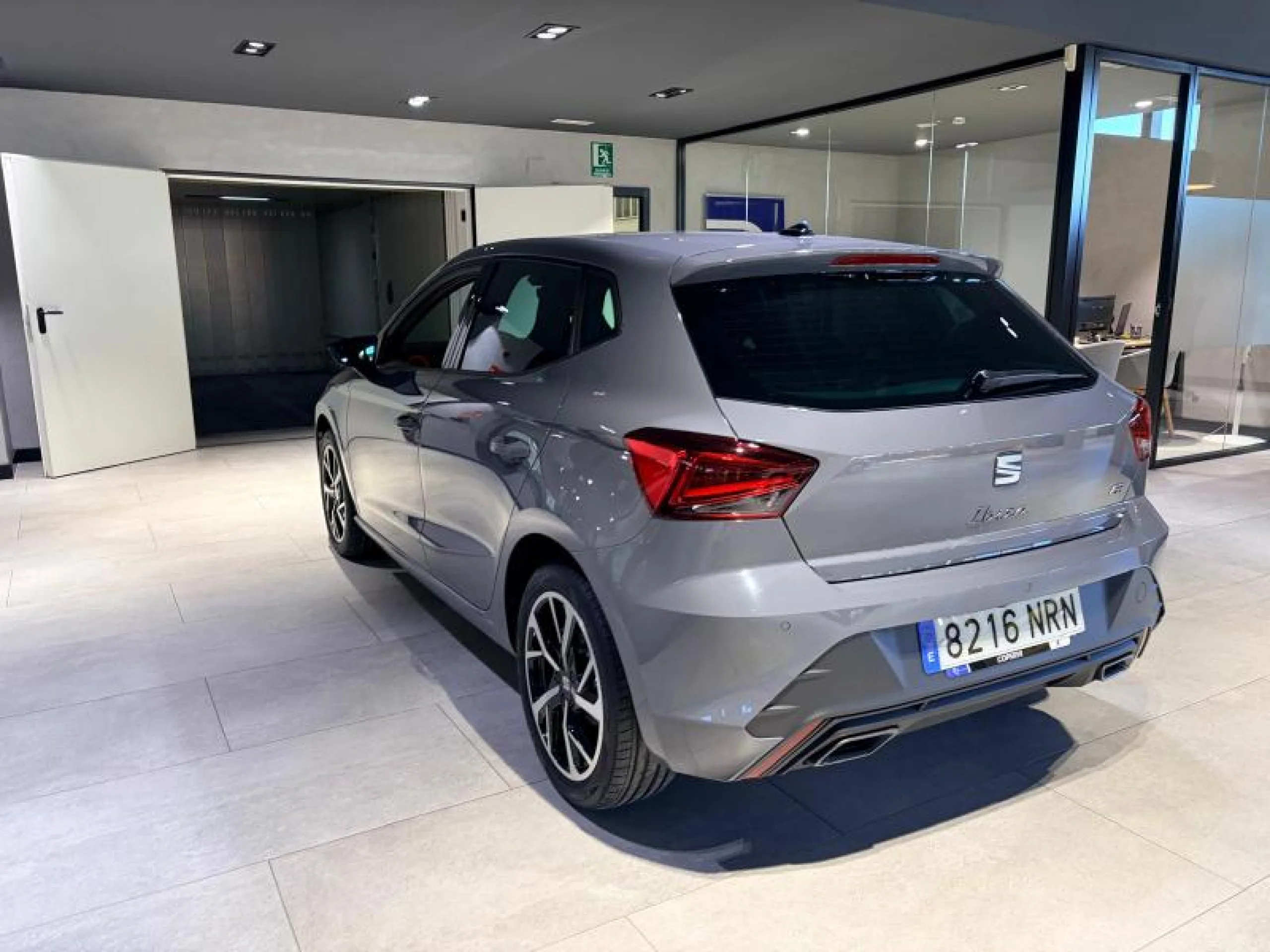 SEAT IBIZA 1.0 TSI 85KW (115CV) START&STOP FR+ - Foto 4