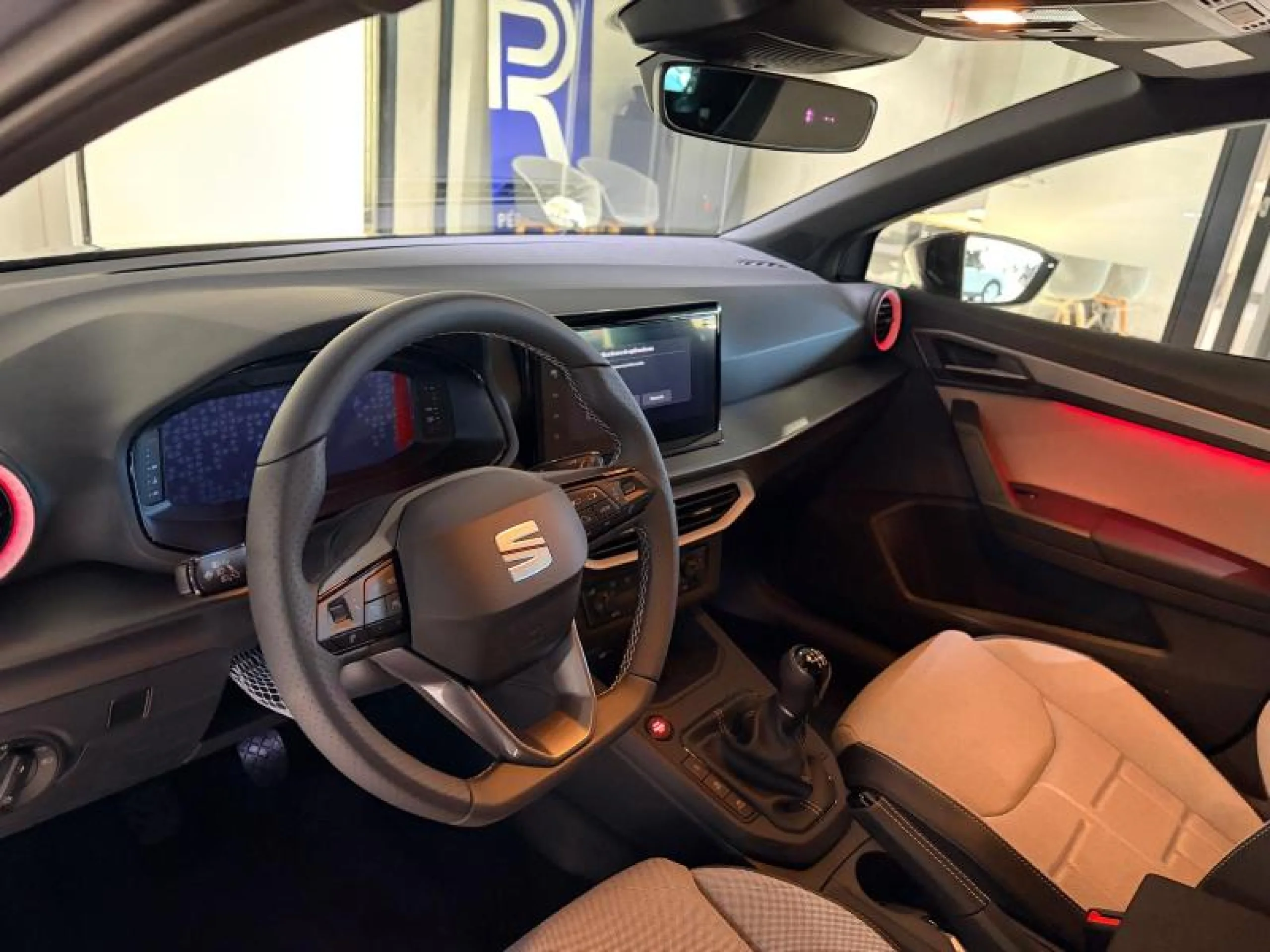 SEAT IBIZA 1.0 TSI 85KW (115CV) START&STOP FR+ - Foto 5