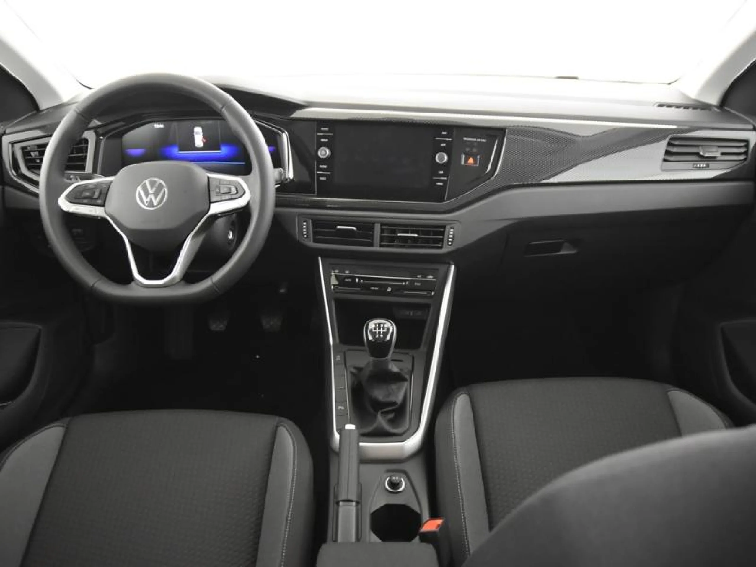 VOLKSWAGEN POLO POLO MÁS 1.0 TSI 70 KW (95 CV)  5 VEL. - Foto 4