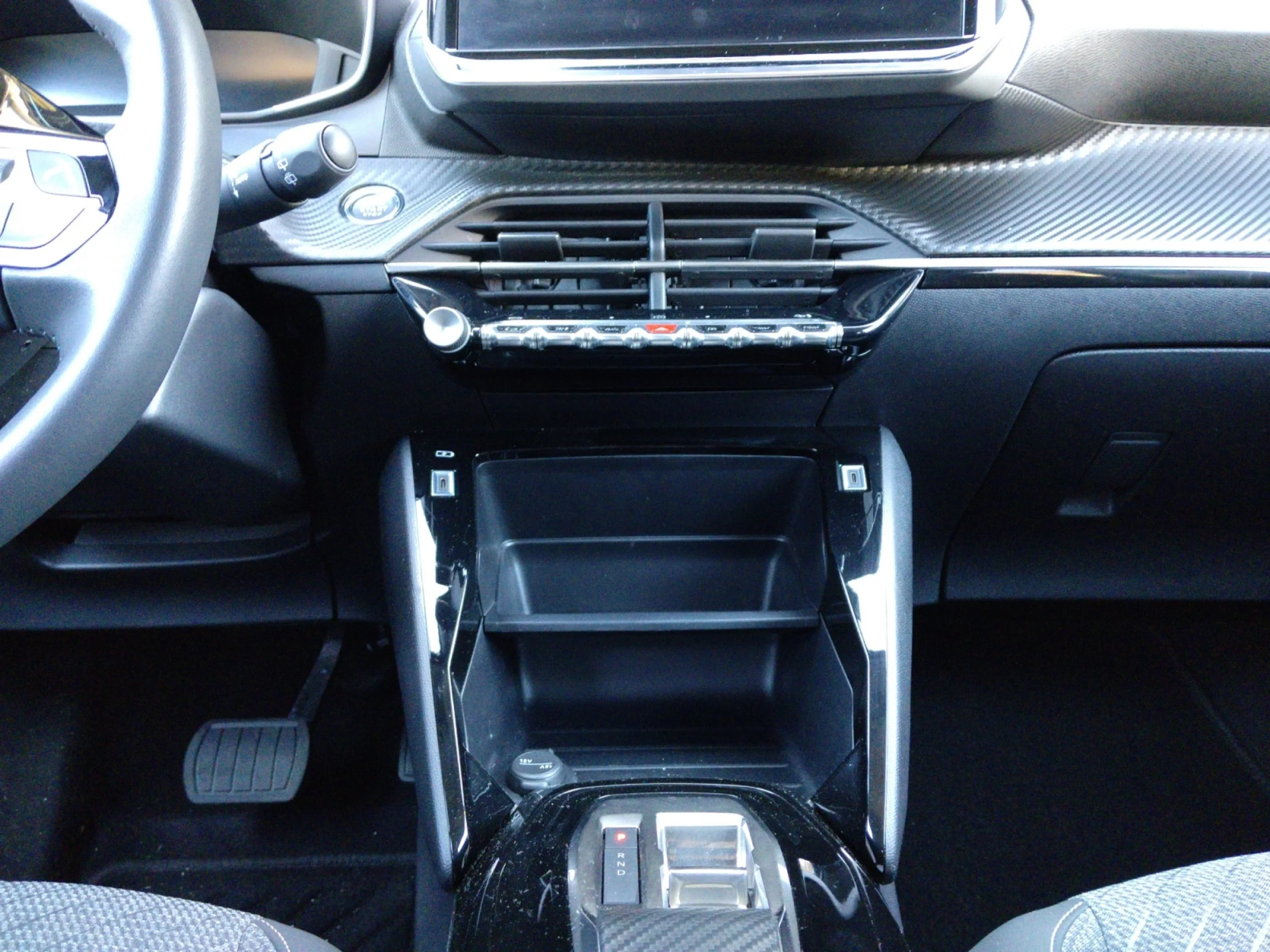 PEUGEOT 208 ALLURE HYBRID 110 EDCS6 - Foto 10
