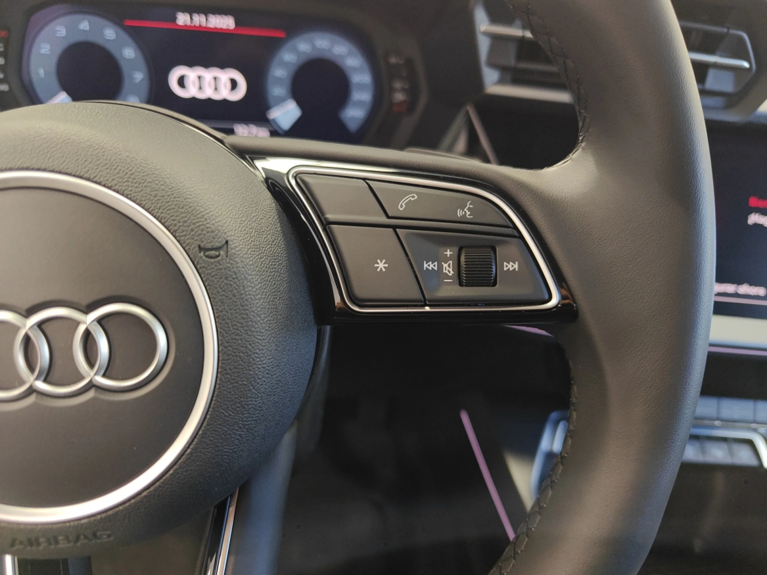 AUDI A3 ALLSTREET ADVANCED 35 TFSI 110KW S TRONI - Foto 10