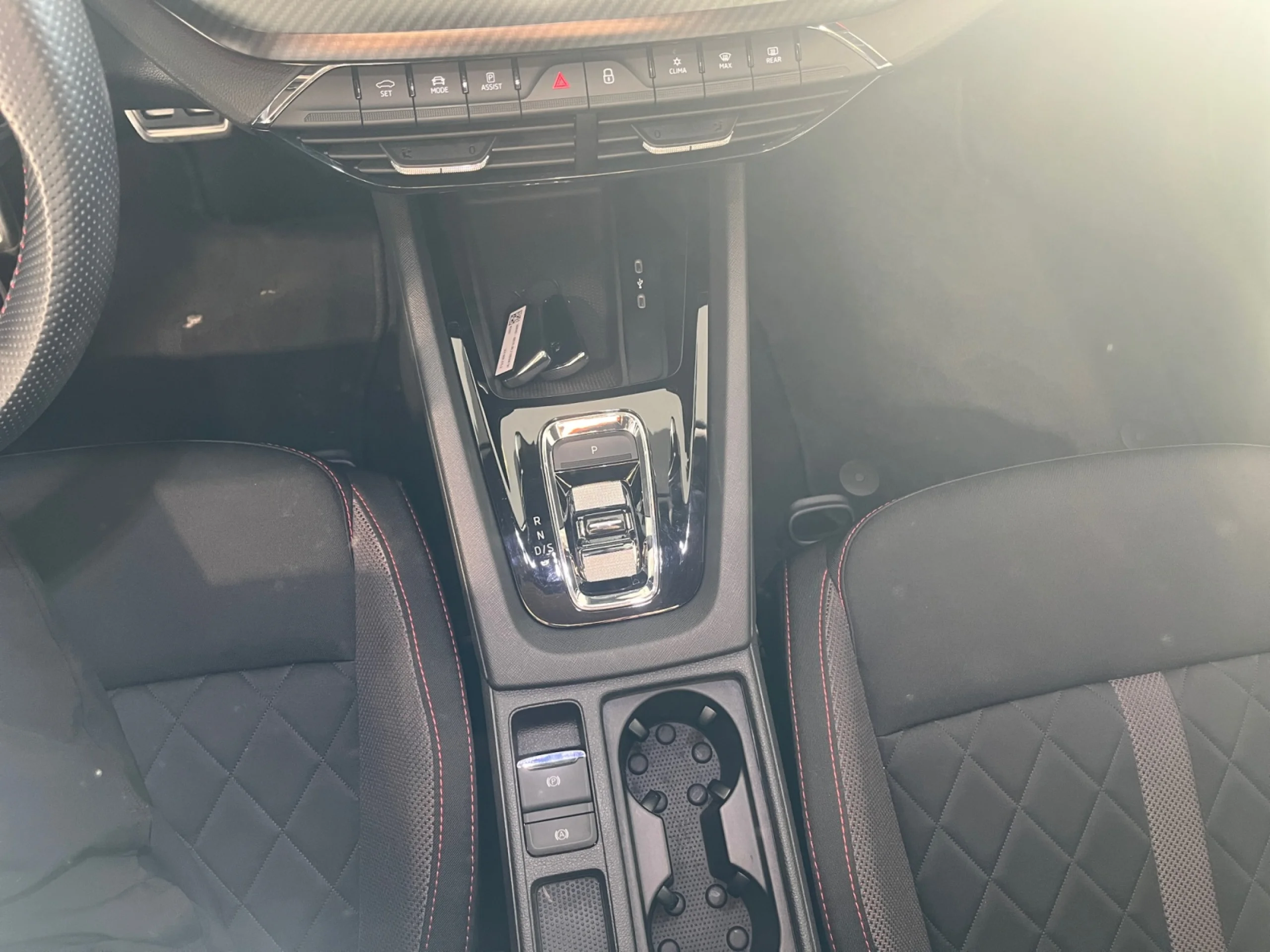 SKODA OCTAVIA 2.0 TSI 180KW (245CV) DSG RS - Foto 12