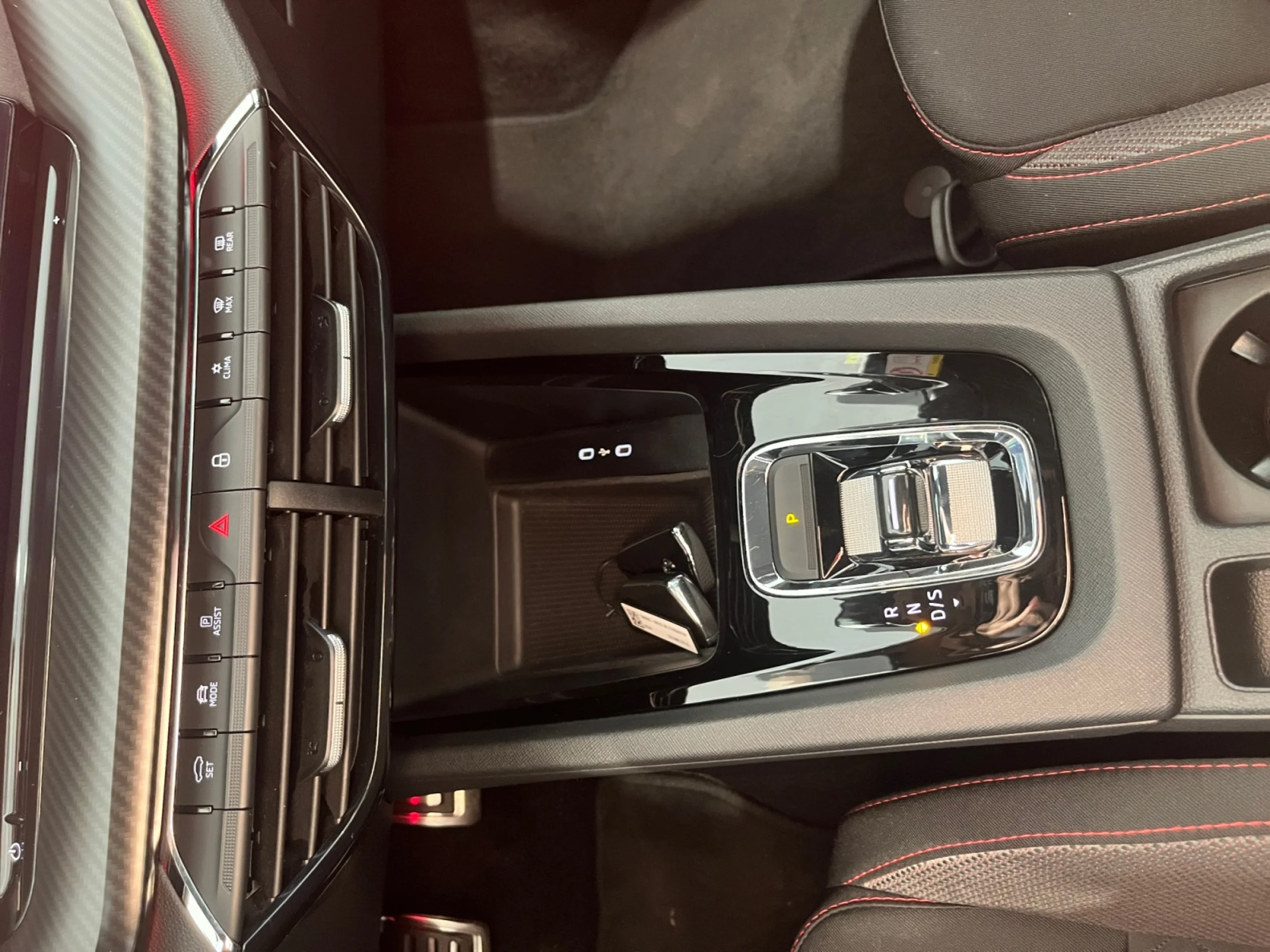 SKODA OCTAVIA 2.0 TSI 180KW (245CV) DSG RS - Foto 17