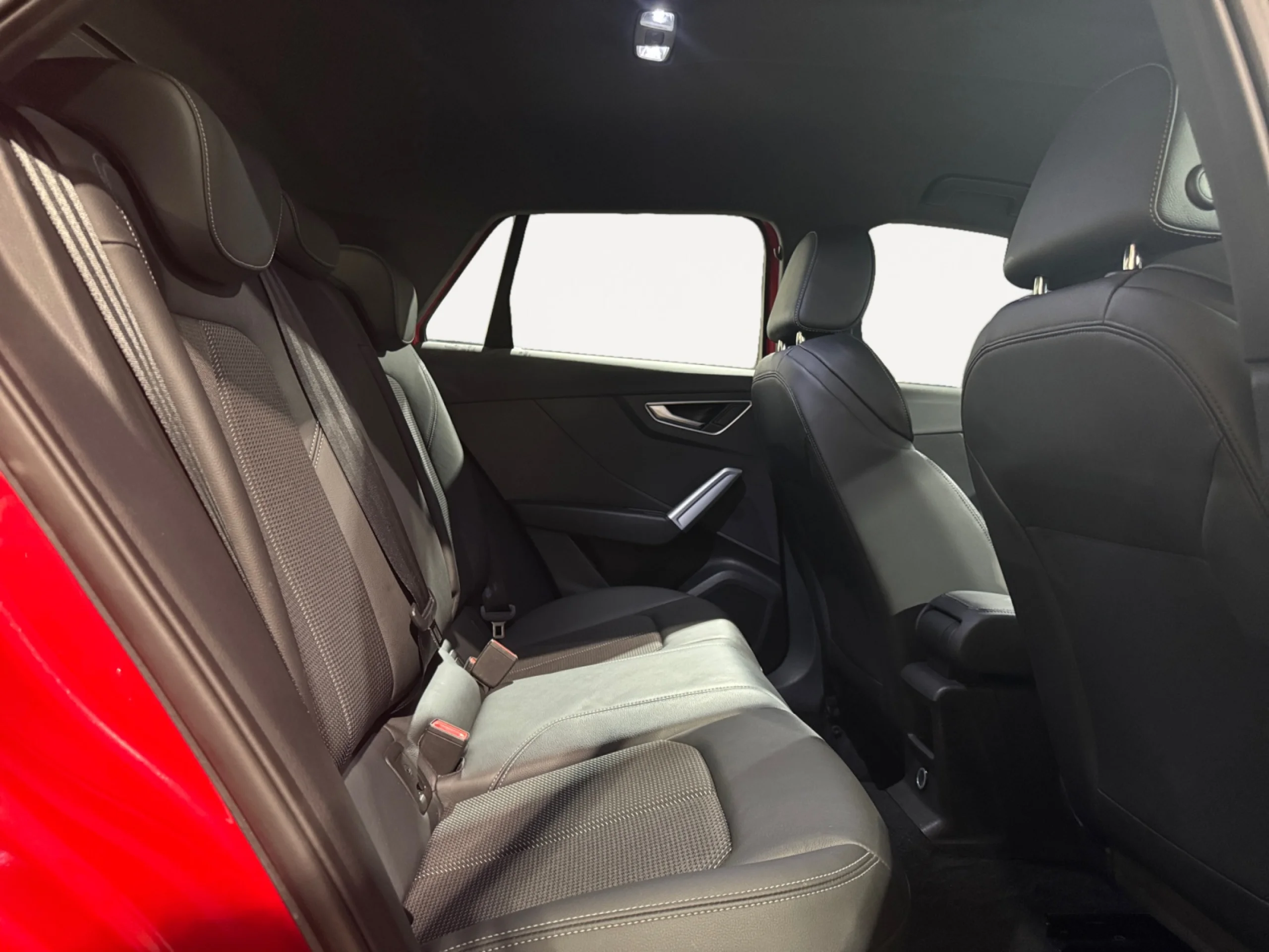 AUDI Q2 ADRENALIN 35 TDI 110KW (150CV) S TRONIC - Foto 6