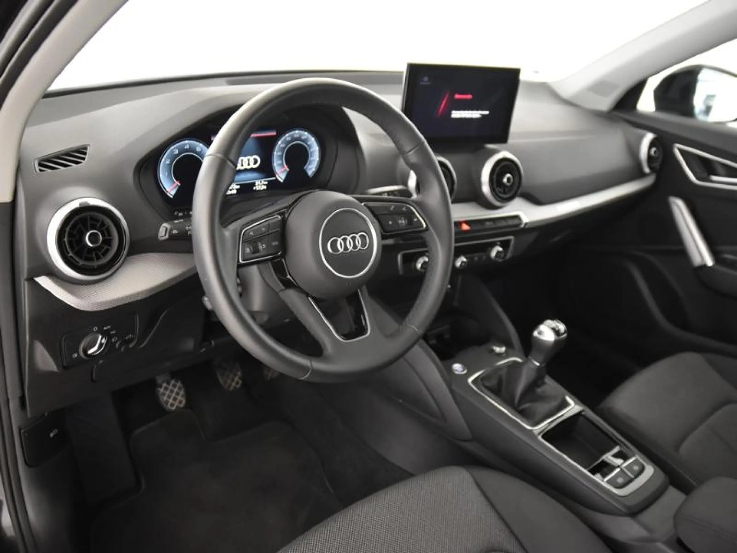 AUDI Q2 ADRENALIN 30 TFSI 85KW (116CV) - Foto 9