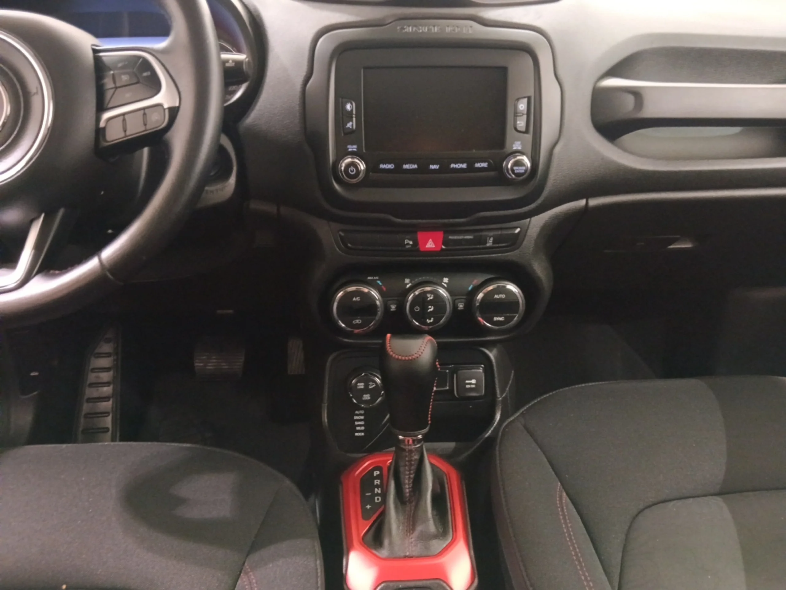 JEEP RENEGADE 2.0 MJET TRAILHAWK 4X4 170CV AUTO AD LOW - Foto 10
