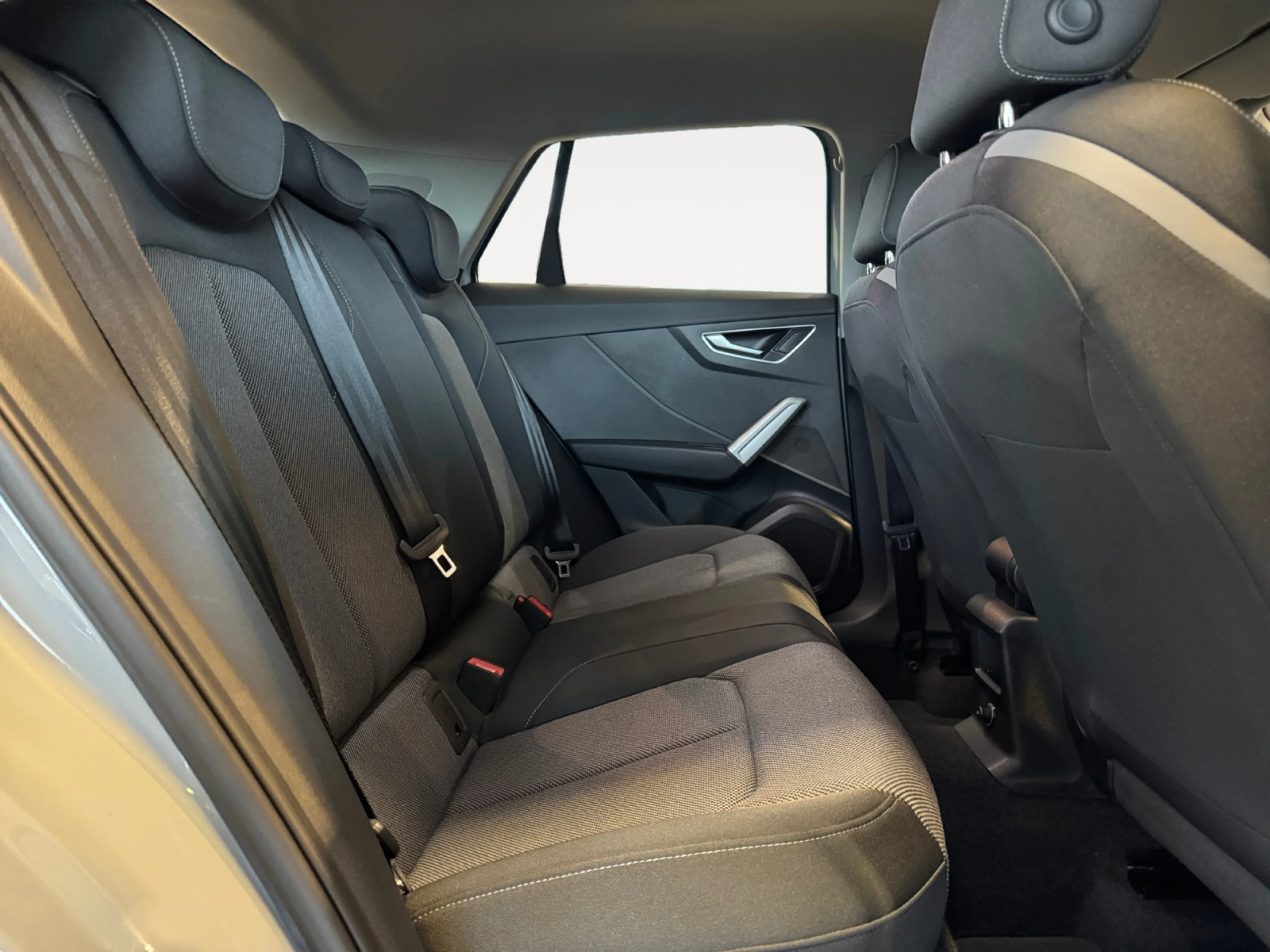 AUDI Q2 S LINE 30 TFSI 85KW (116CV) - Foto 6