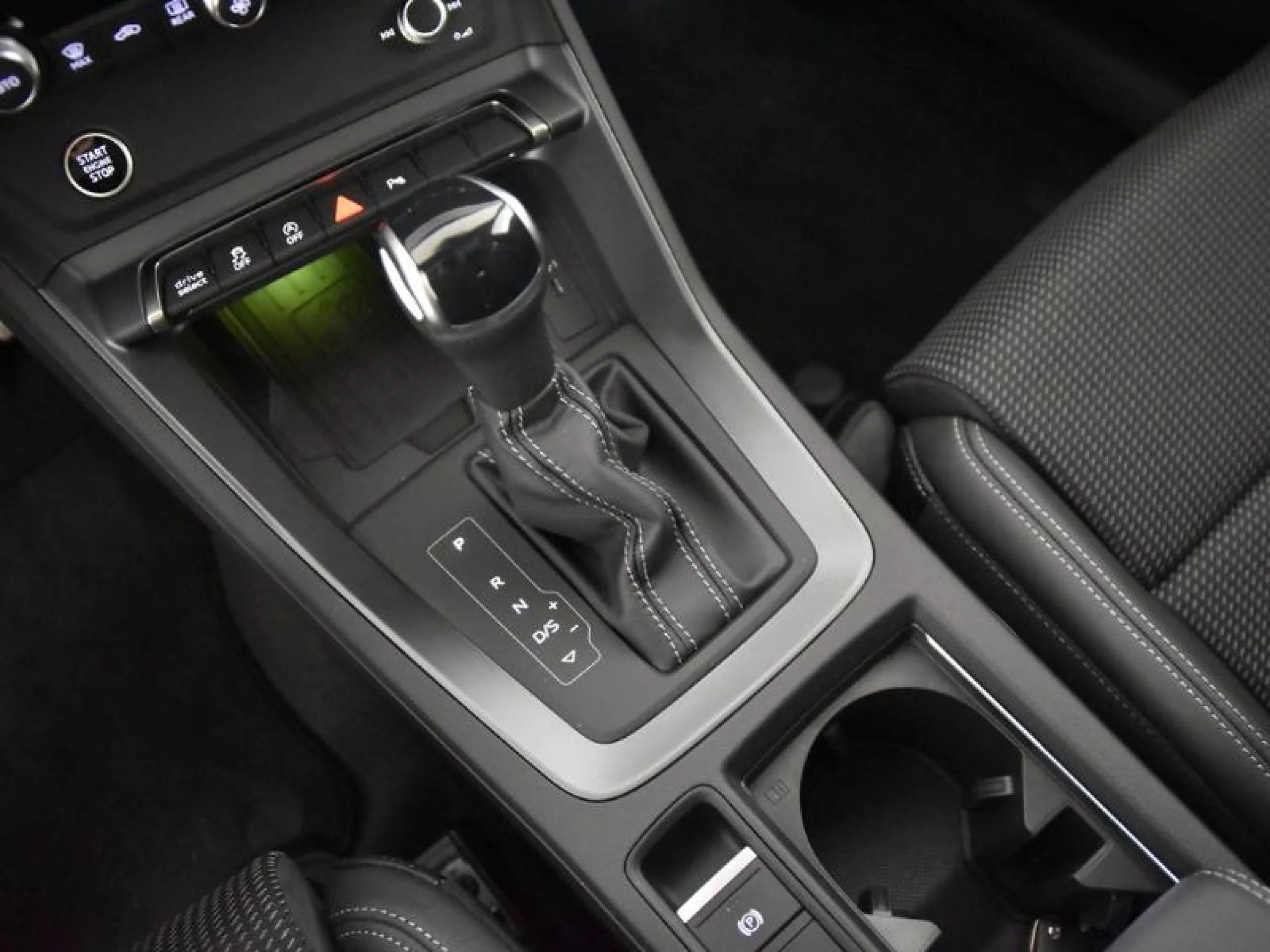 AUDI Q3 SPORTBACK BLACK LINE 35 TDI 110KW (150CV) S TRONIC - Foto 11