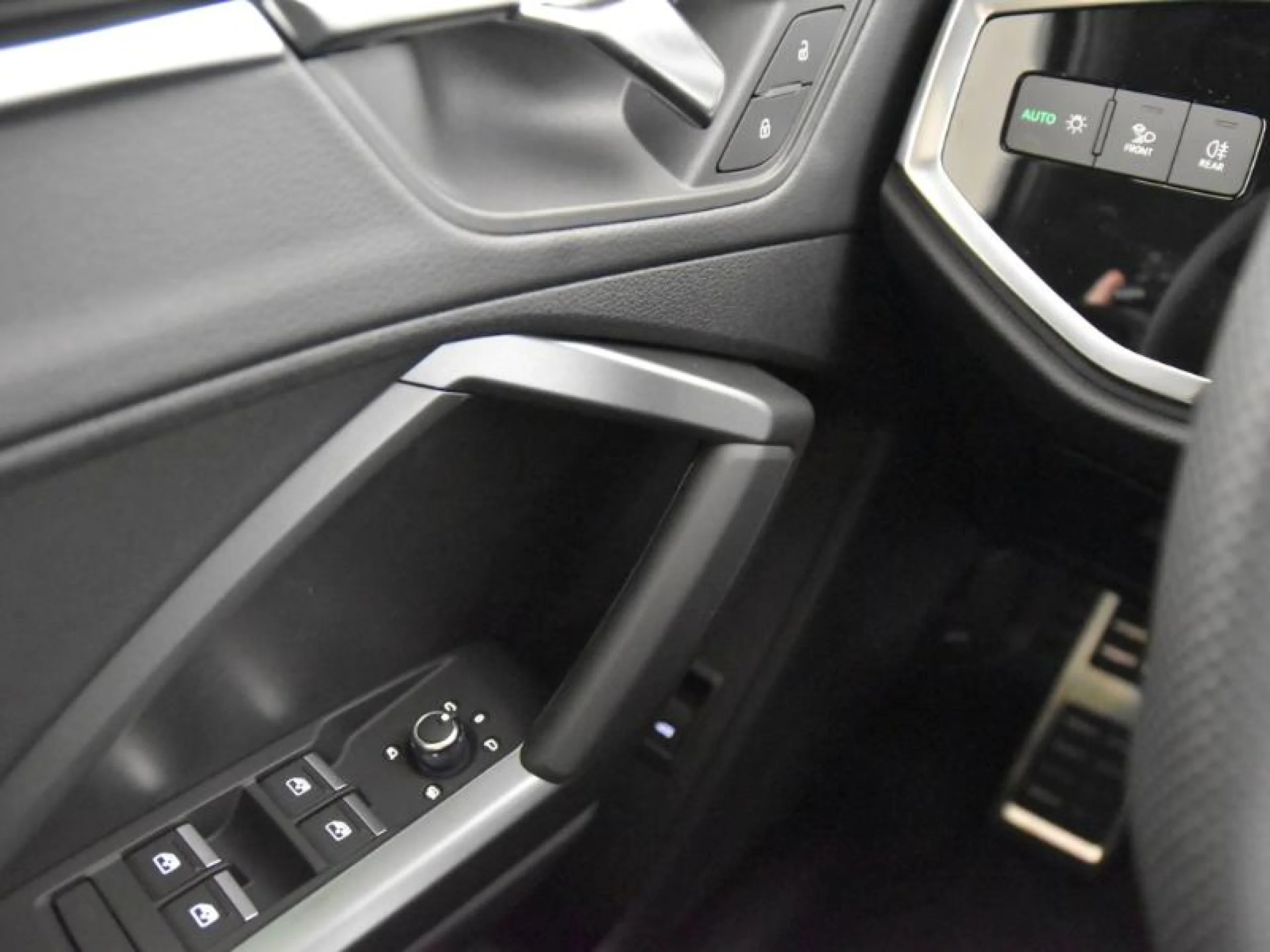 AUDI Q3 SPORTBACK BLACK LINE 35 TDI 110KW (150CV) S TRONIC - Foto 19