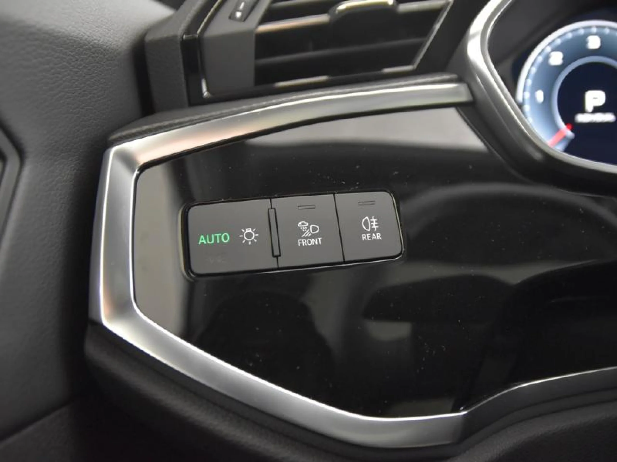 AUDI Q3 SPORTBACK BLACK LINE 35 TDI 110KW (150CV) S TRONIC - Foto 20