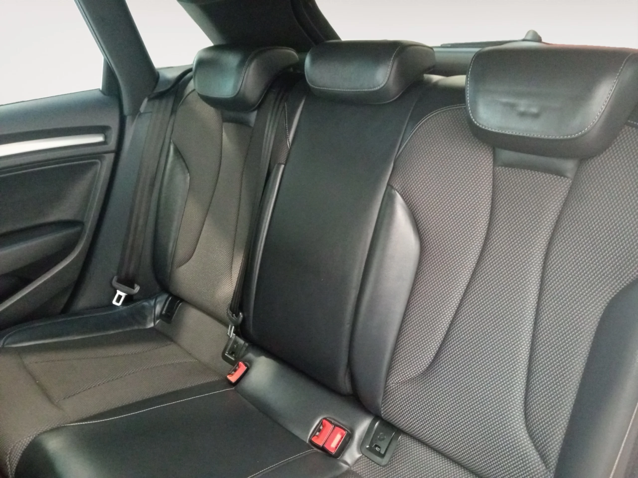 AUDI A3 30 TFSI 85KW (116CV) S TRONIC SPORTBACK - Foto 6