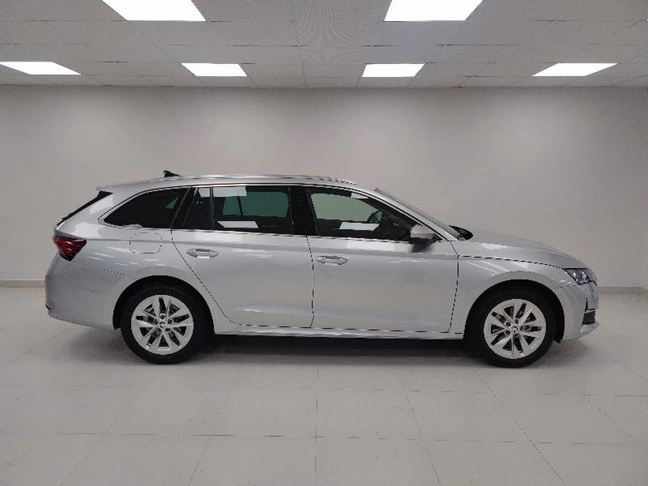 SKODA OCTAVIA COMBI 2.0 TDI 110KW (150CV) DSG DESIGN - Foto 3