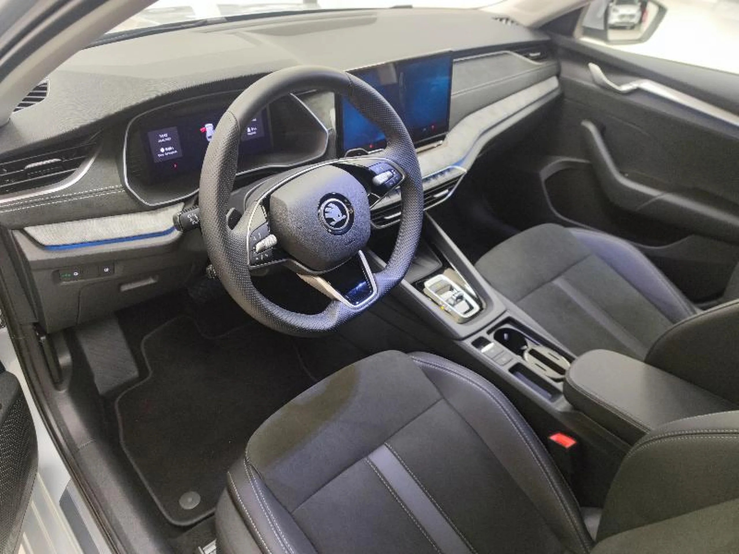 SKODA OCTAVIA COMBI 2.0 TDI 110KW (150CV) DSG DESIGN - Foto 9
