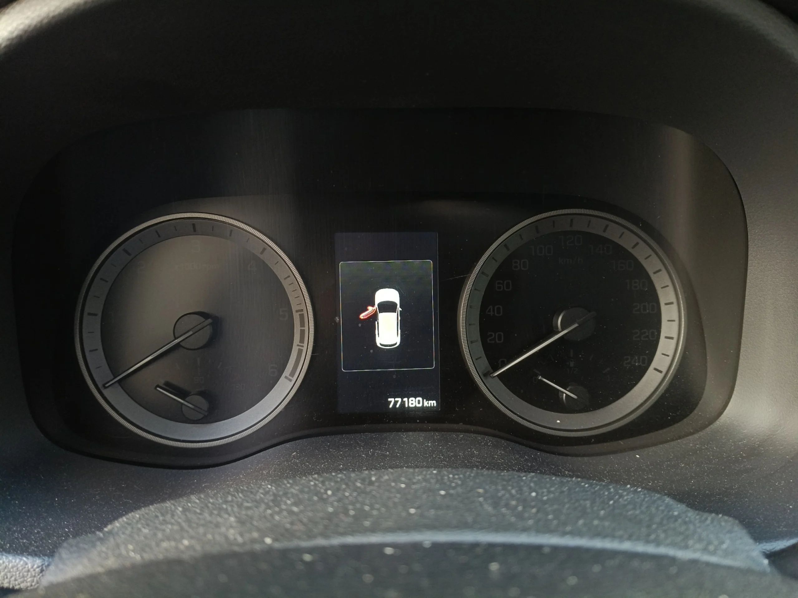 HYUNDAI TUCSON 1.6 CRDI 85KW (116CV) TECNO SKY SAFE 4X2 - Foto 10